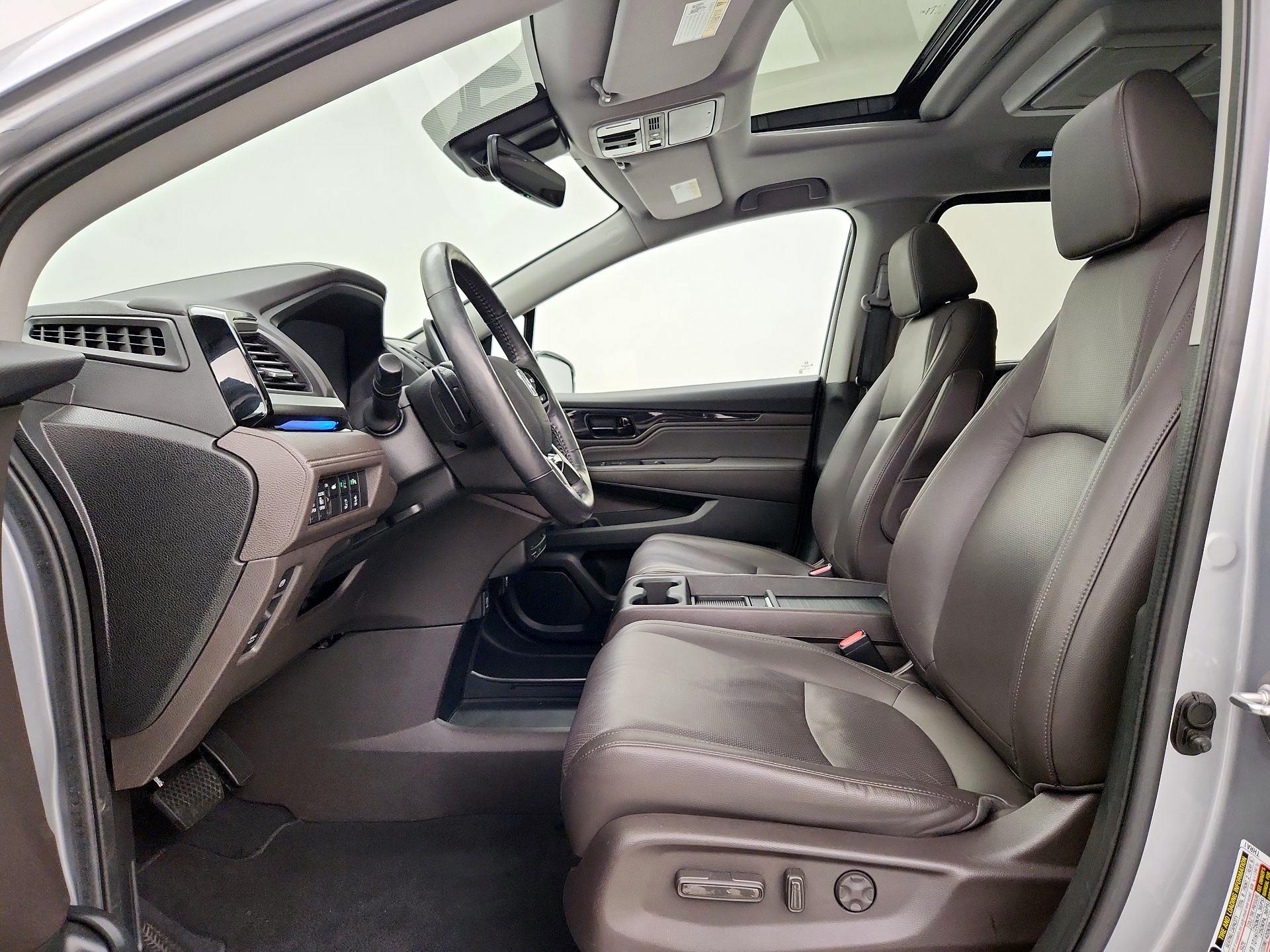 Thumbnail: 2018 Honda Odyssey - 11