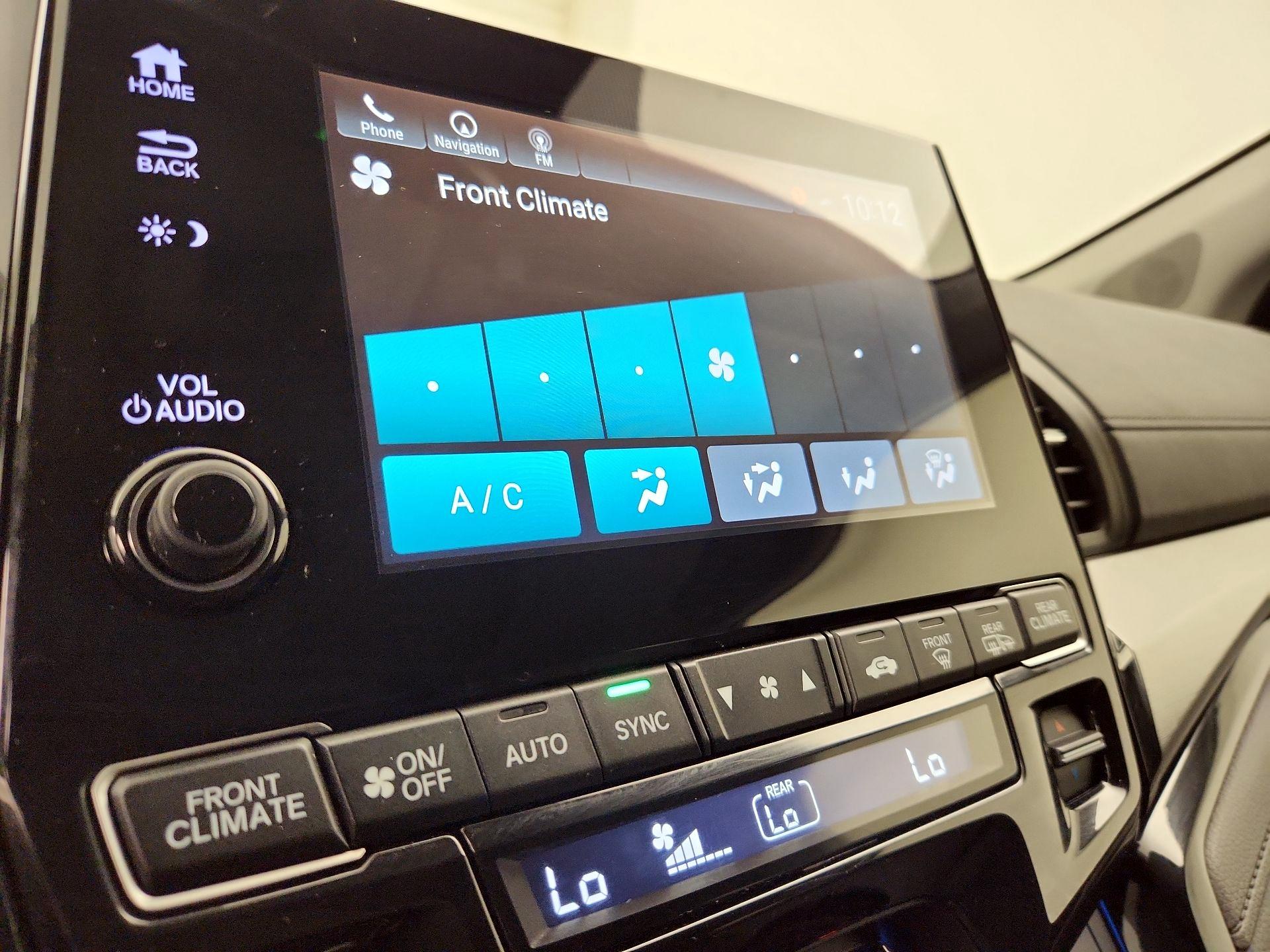 Thumbnail: 2018 Honda Odyssey - 17