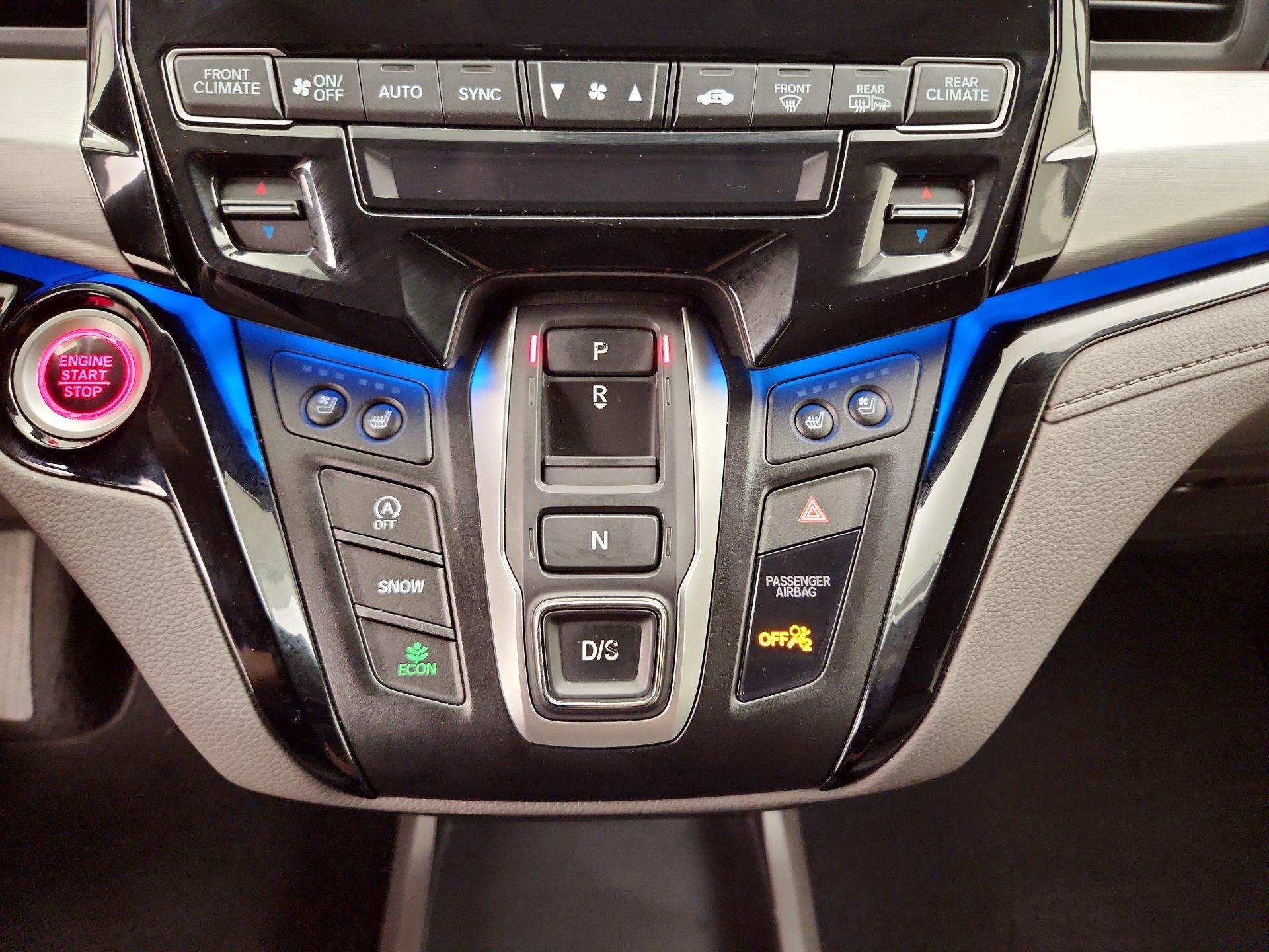 Thumbnail: 2018 Honda Odyssey - 18