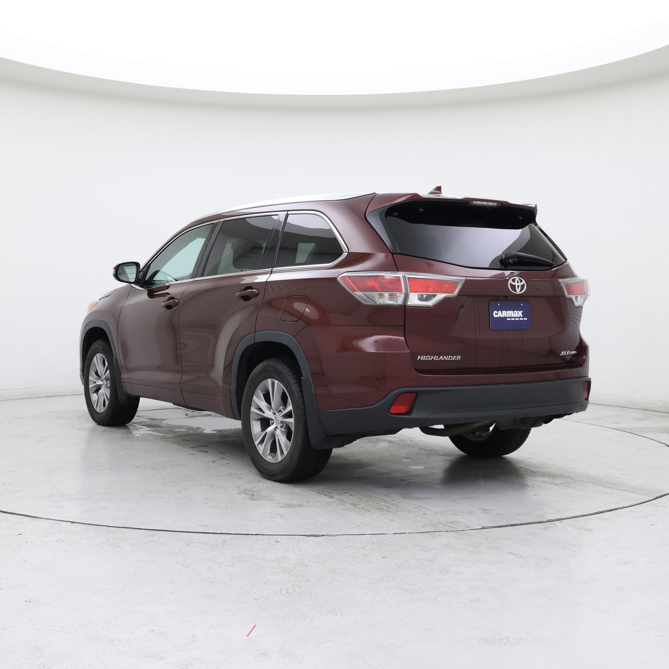 Thumbnail: 2015 Toyota Highlander - 2