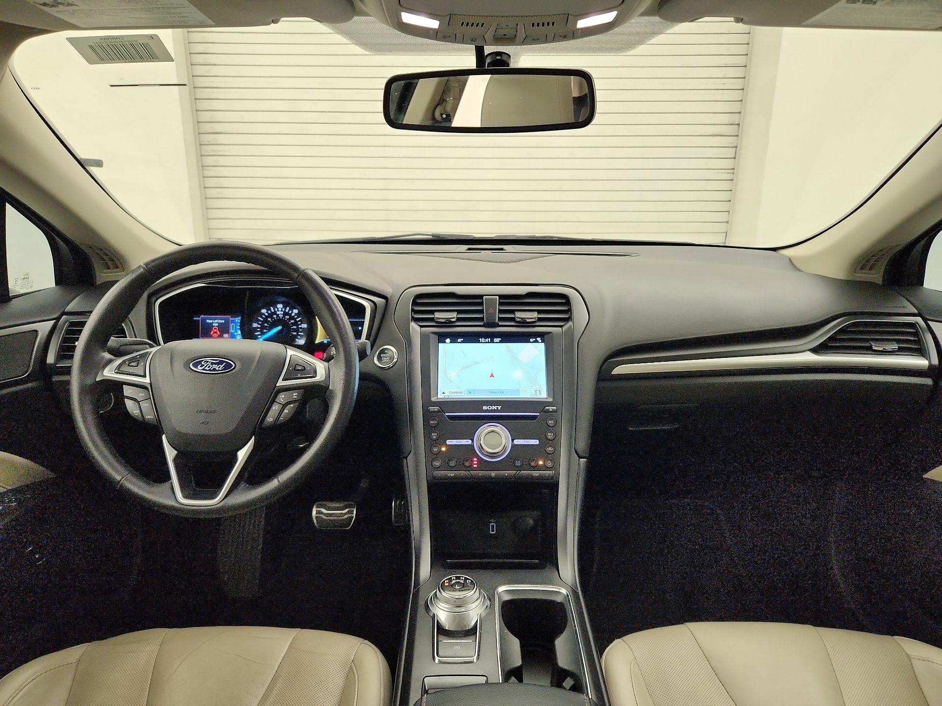 Thumbnail: 2017 Ford Fusion - 9