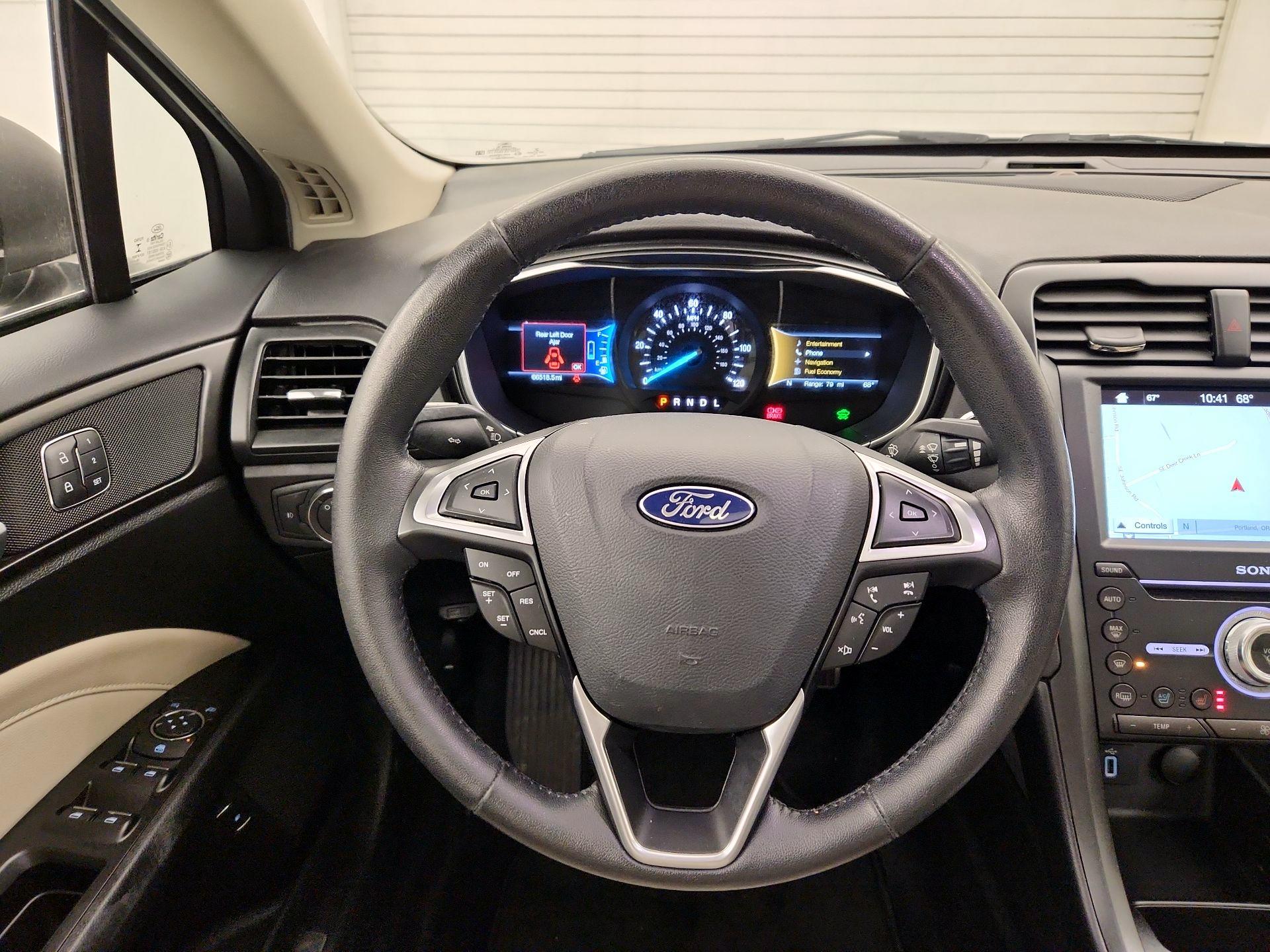 Thumbnail: 2017 Ford Fusion - 10