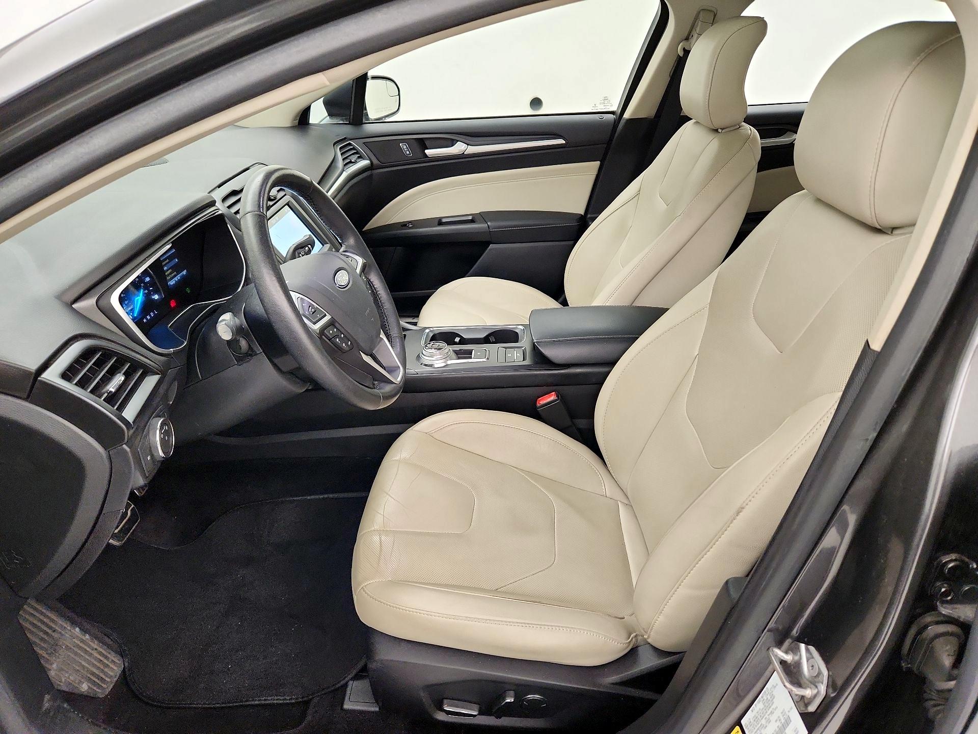 Thumbnail: 2017 Ford Fusion - 11