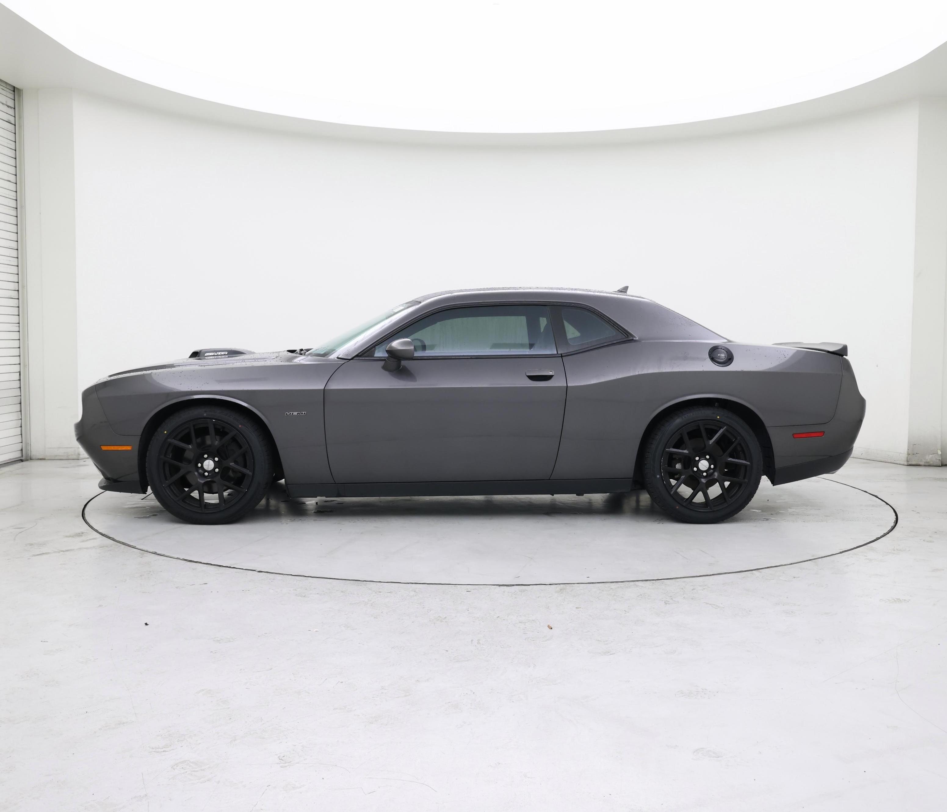 Thumbnail: 2015 Dodge Challenger - 3