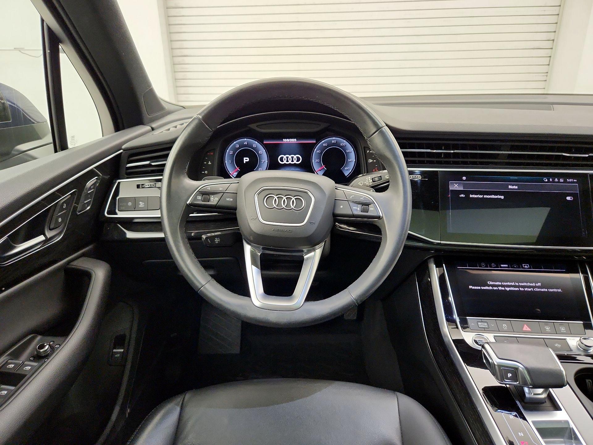 Thumbnail: 2021 Audi Q7 - 10