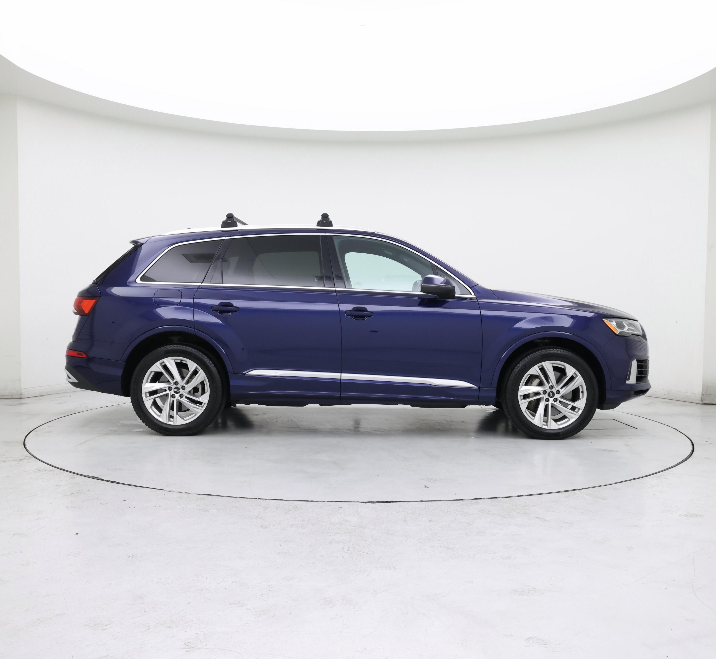 Thumbnail: 2021 Audi Q7 - 7