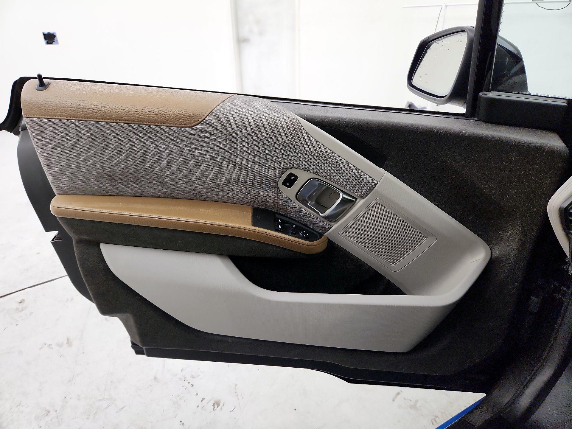 Thumbnail: 2016 BMW i3 - 12