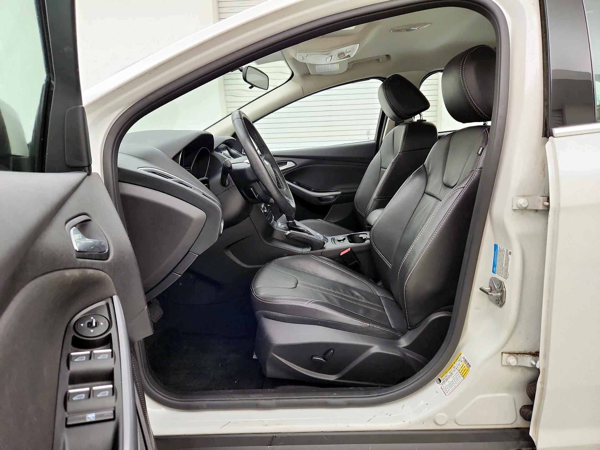 Thumbnail: 2014 Ford Focus - 11