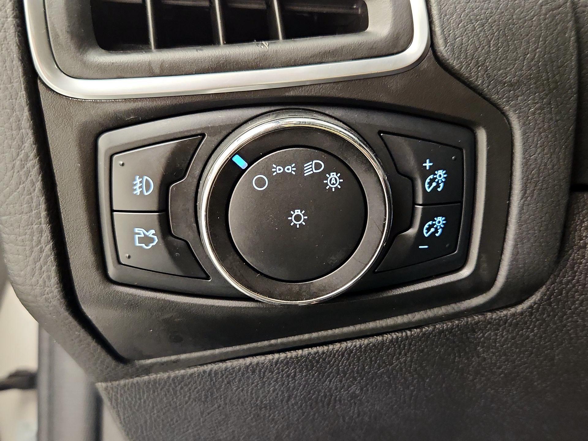 Thumbnail: 2014 Ford Focus - 13