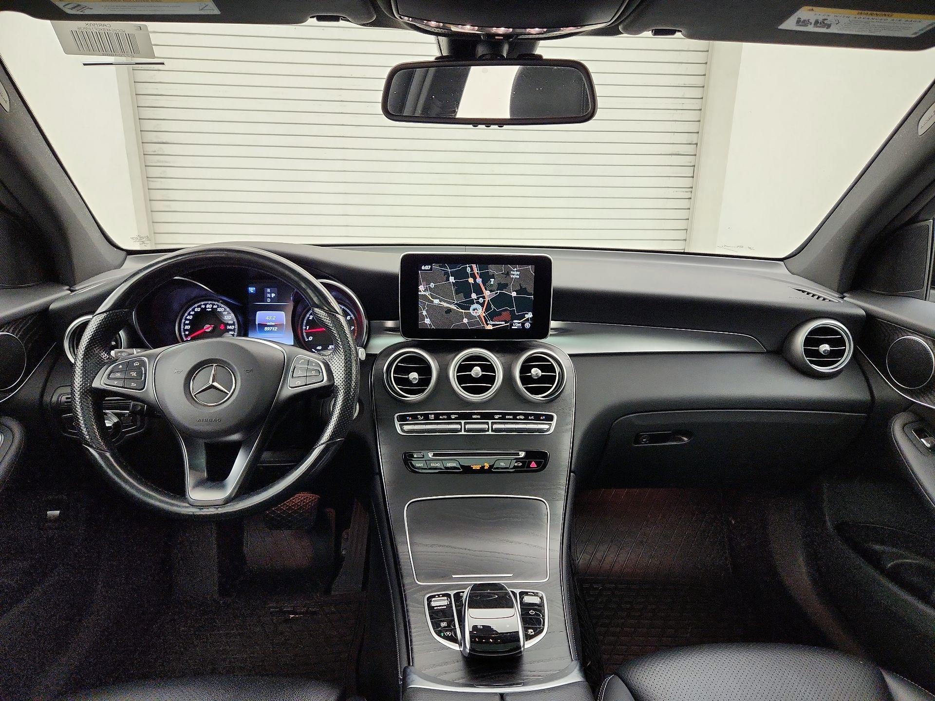 Thumbnail: 2016 Mercedes-Benz GLC - 9