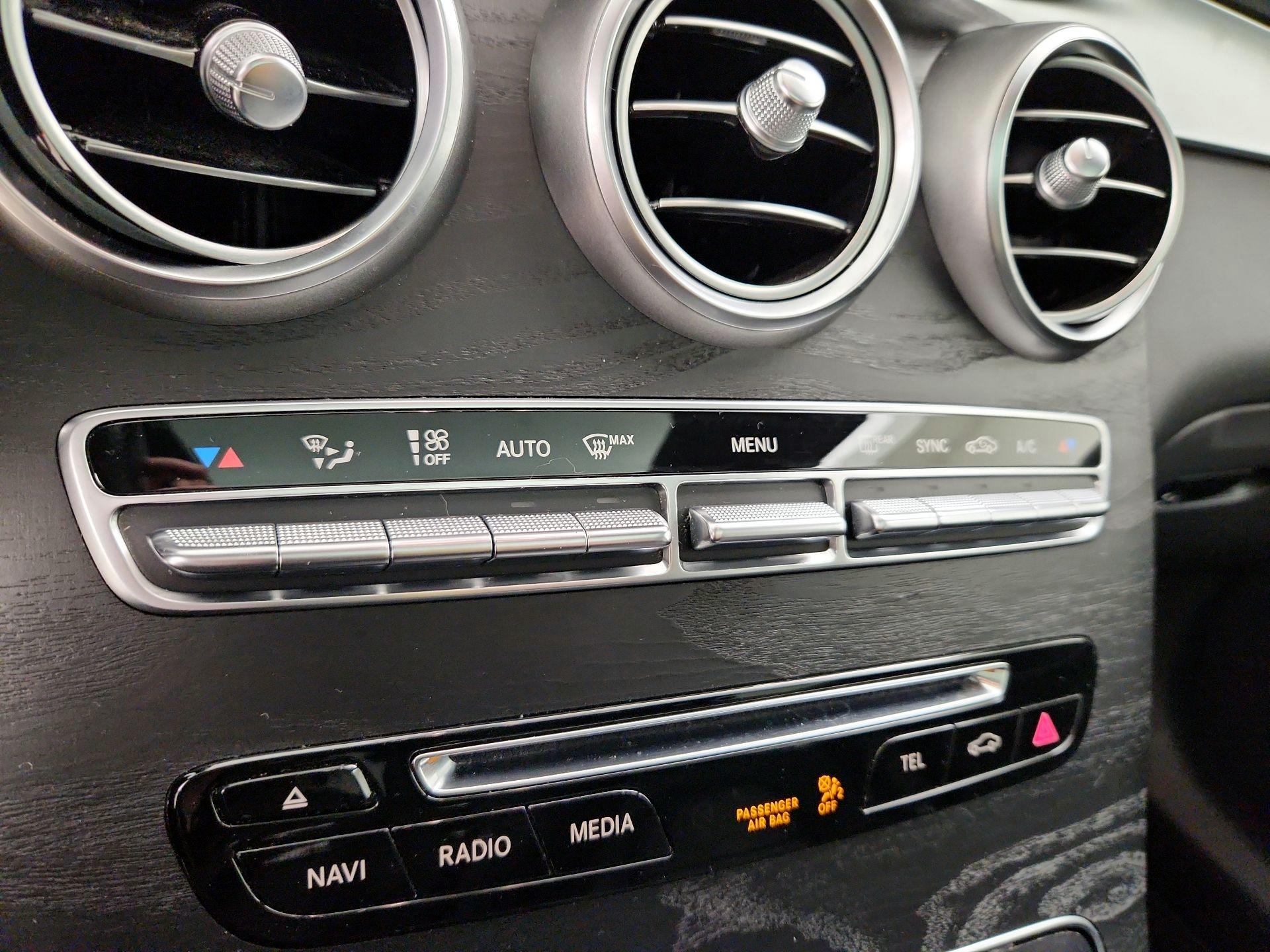 Thumbnail: 2016 Mercedes-Benz GLC - 17