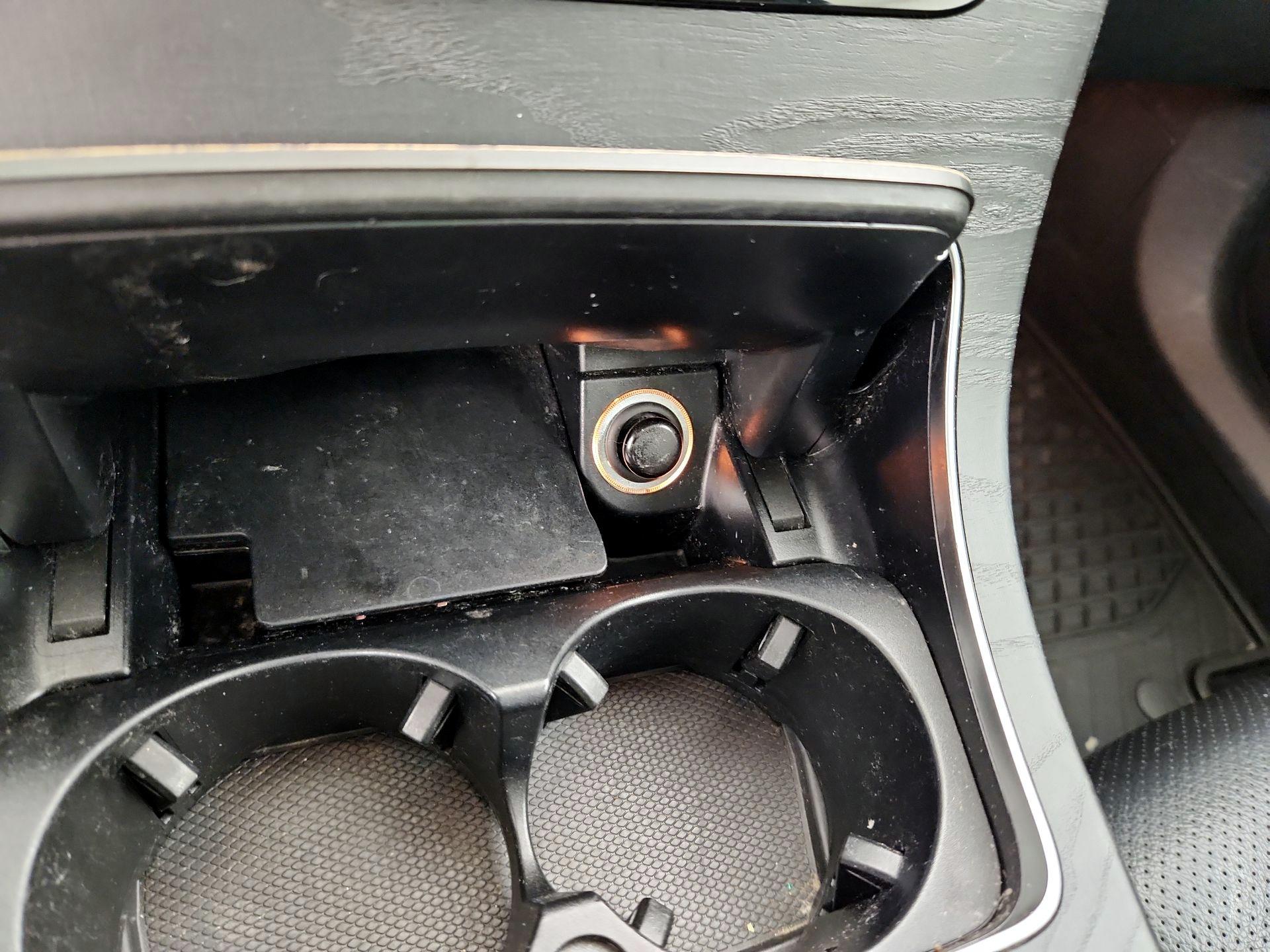 Thumbnail: 2016 Mercedes-Benz GLC - 19