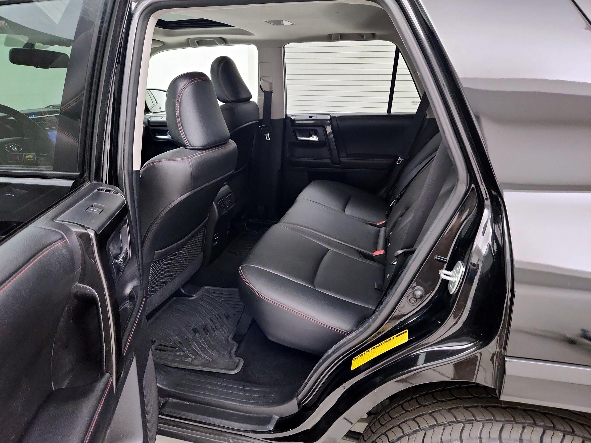 Thumbnail: 2015 Toyota 4Runner - 20