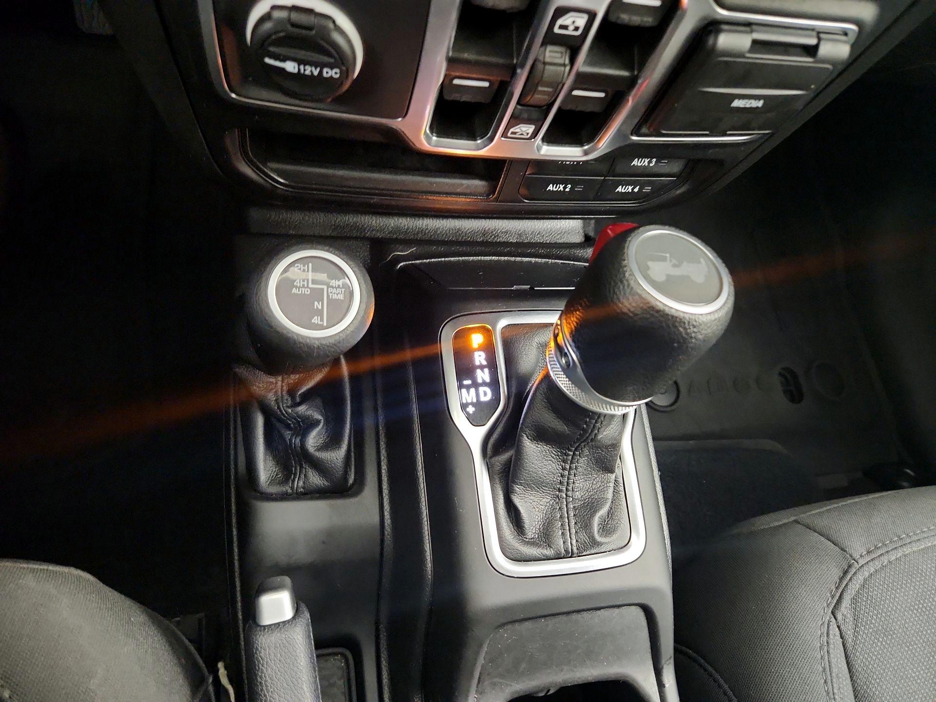 Thumbnail: 2023 Jeep Wrangler - 17