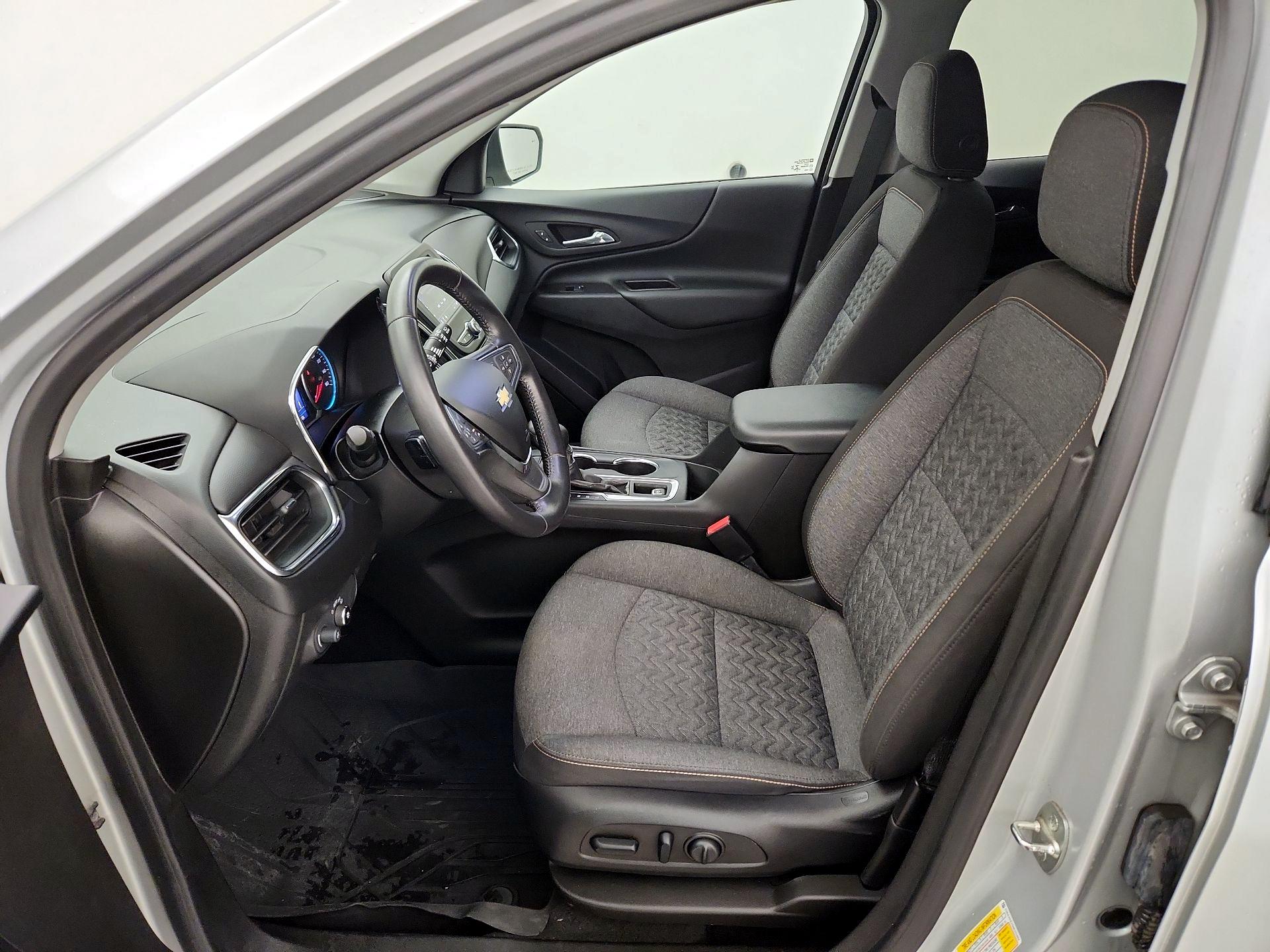 Thumbnail: 2022 Chevrolet Equinox - 11