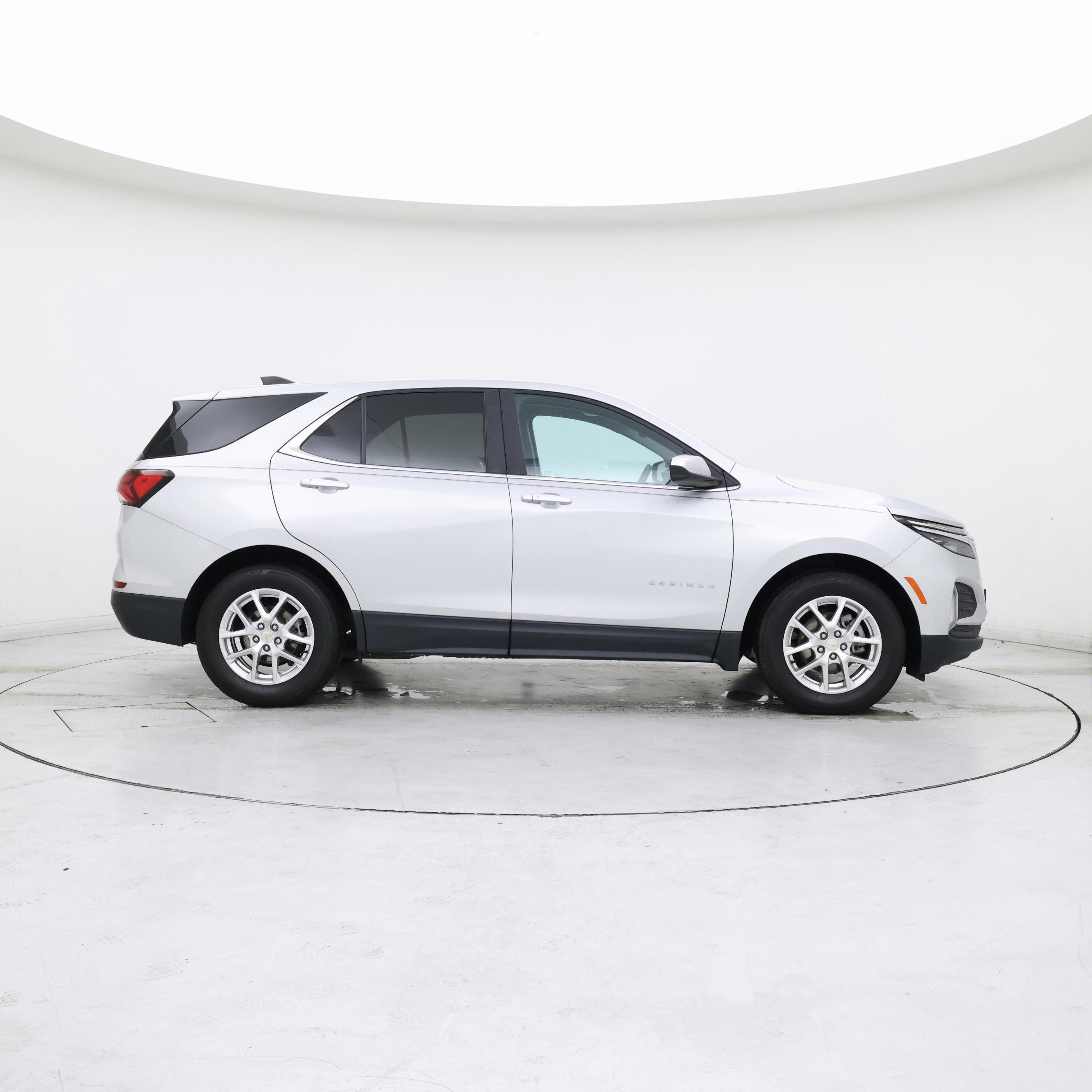 Thumbnail: 2022 Chevrolet Equinox - 7