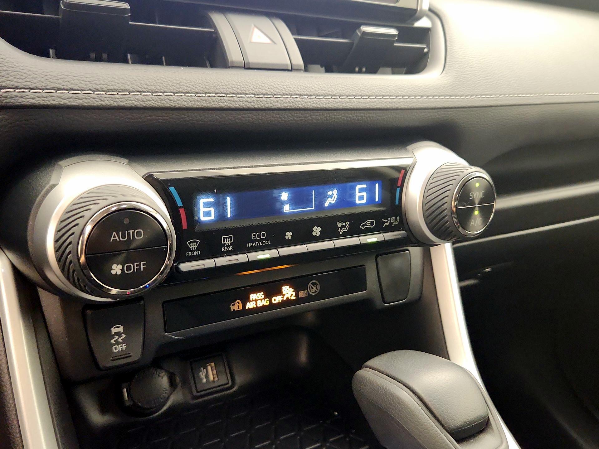 Thumbnail: 2023 Toyota RAV4 - 16