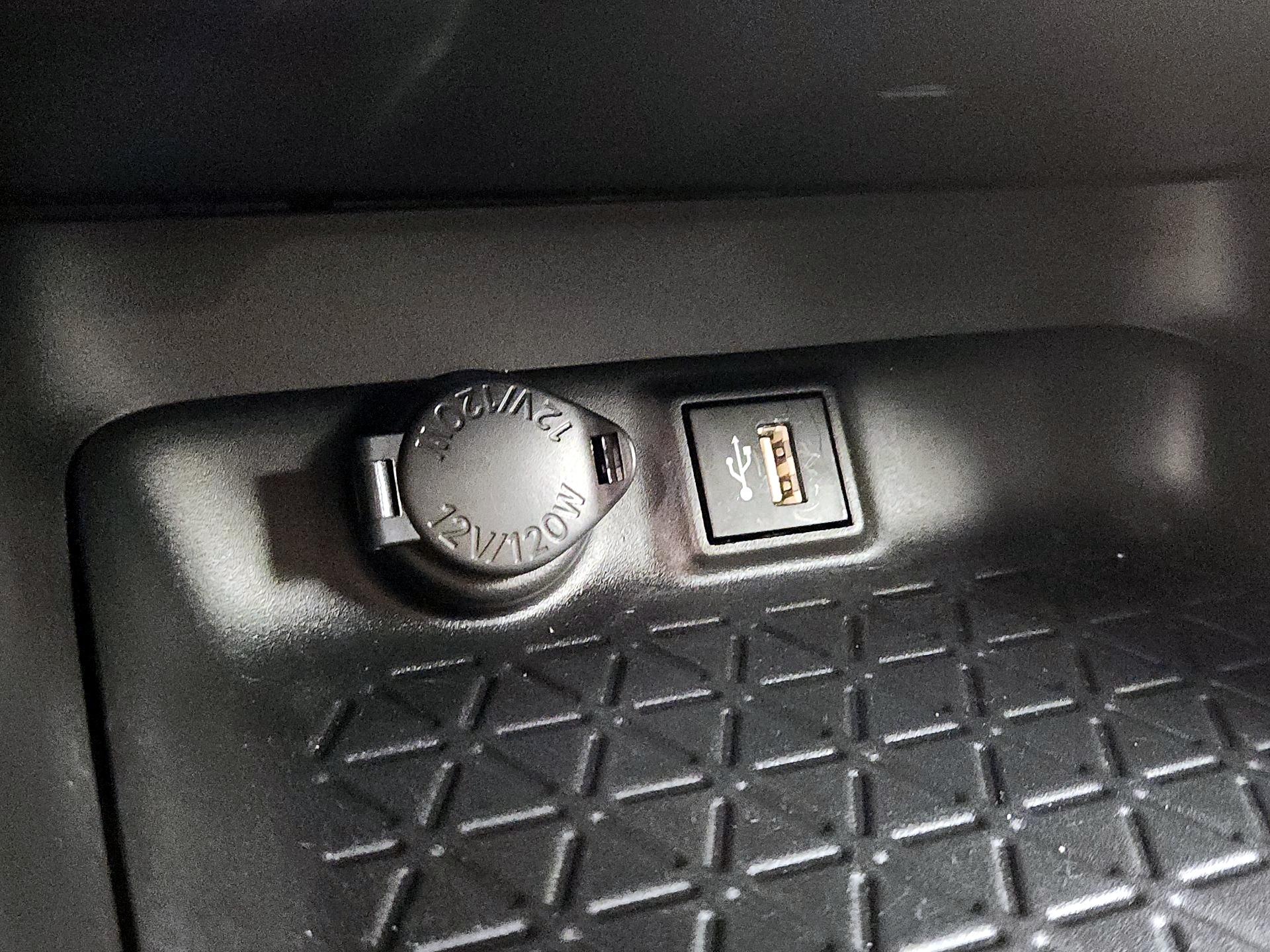 Thumbnail: 2023 Toyota RAV4 - 18