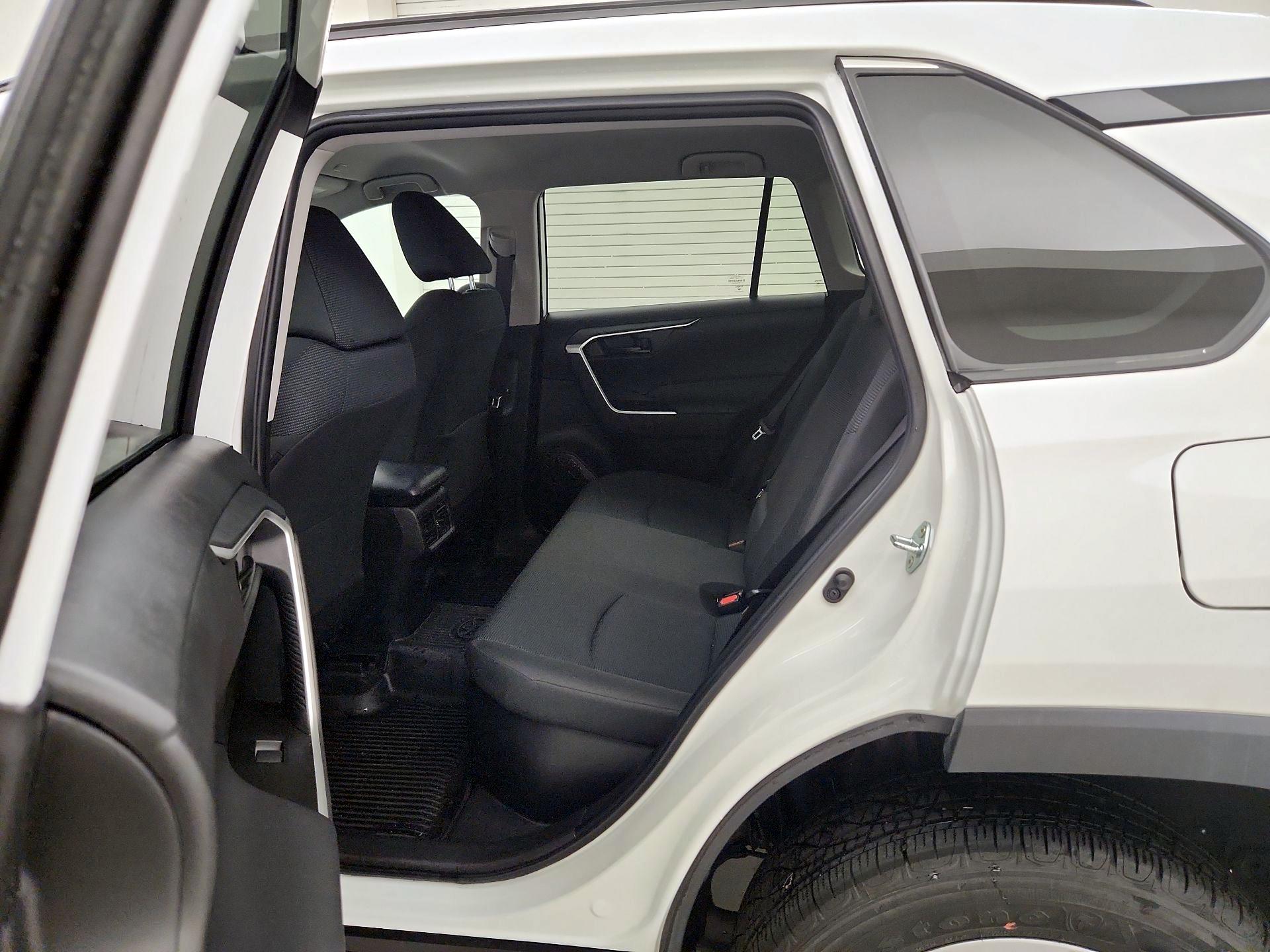 Thumbnail: 2023 Toyota RAV4 - 19