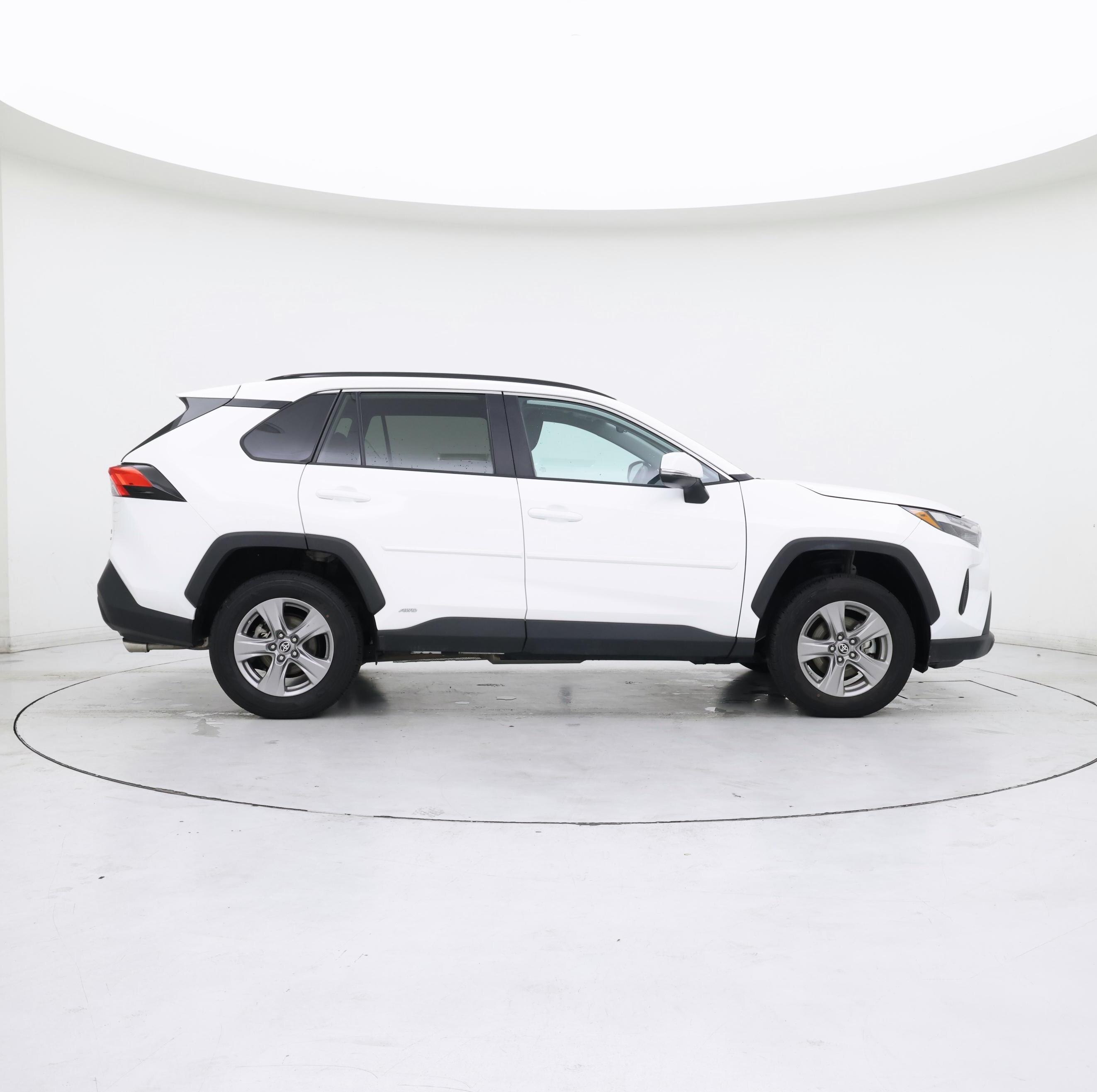 Thumbnail: 2023 Toyota RAV4 - 7