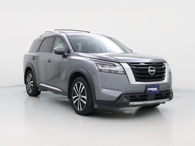 Gray 2023 Nissan Pathfinder Platinum