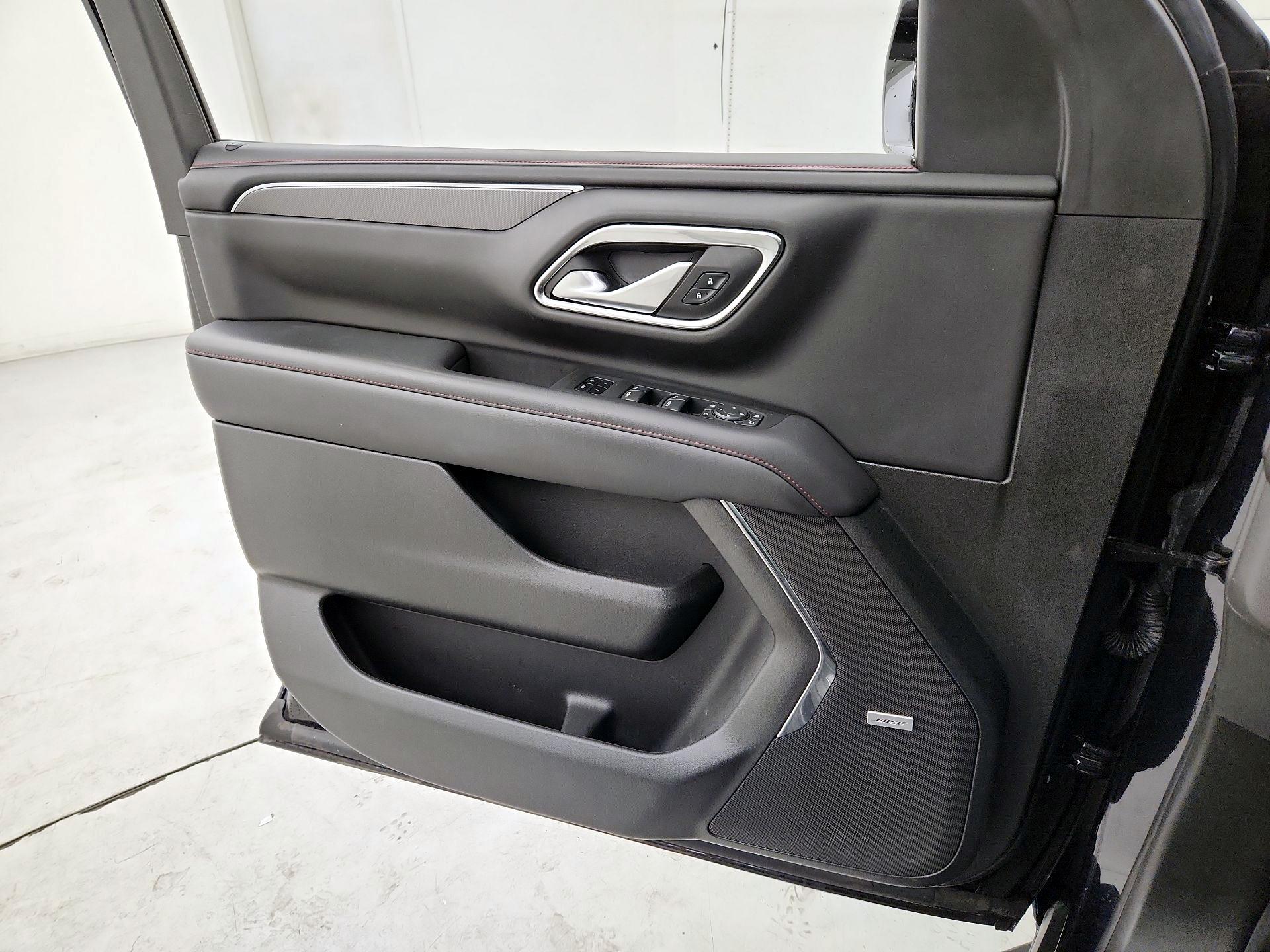 Thumbnail: 2022 Chevrolet Tahoe - 12