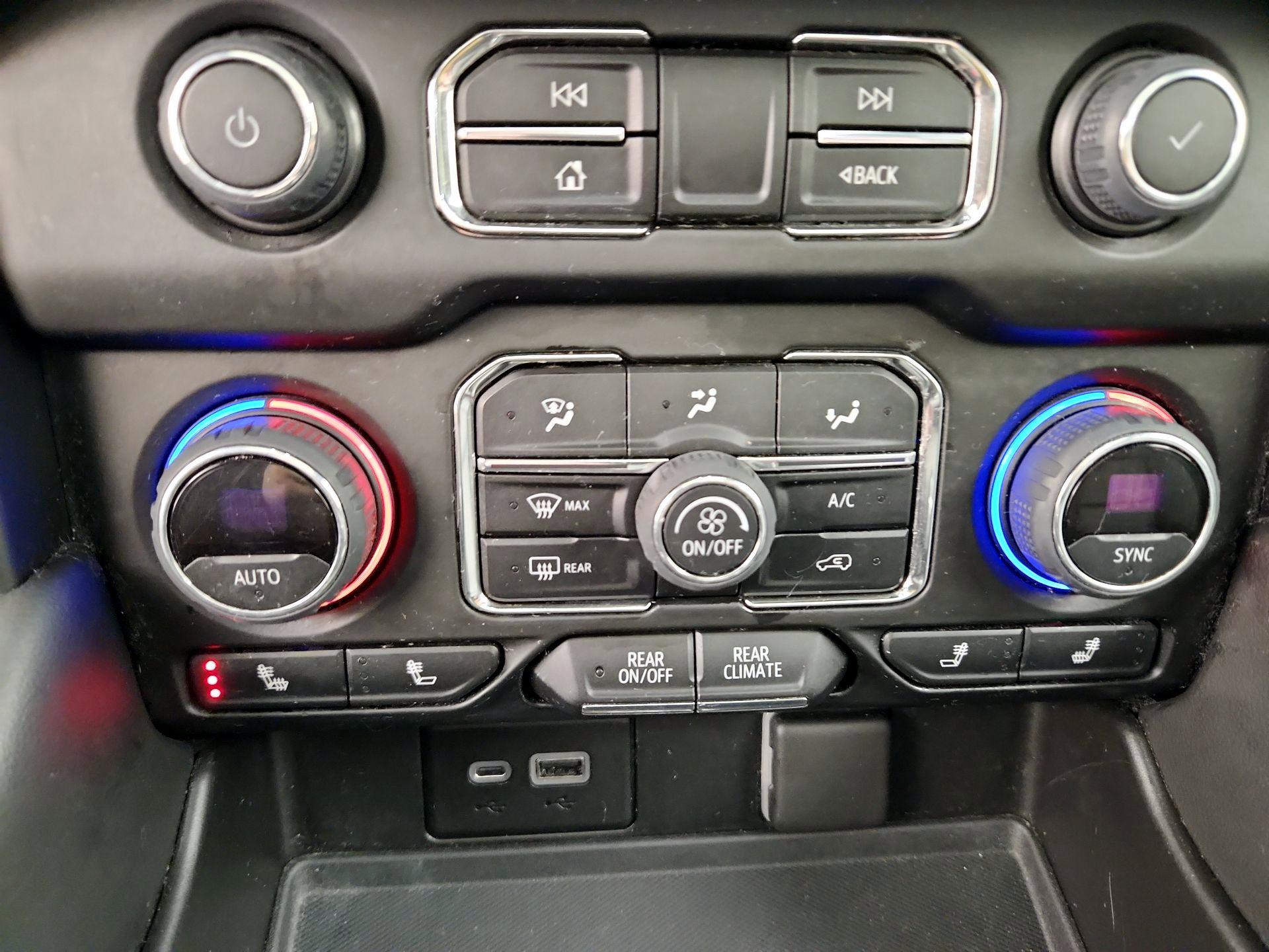 Thumbnail: 2022 Chevrolet Tahoe - 16