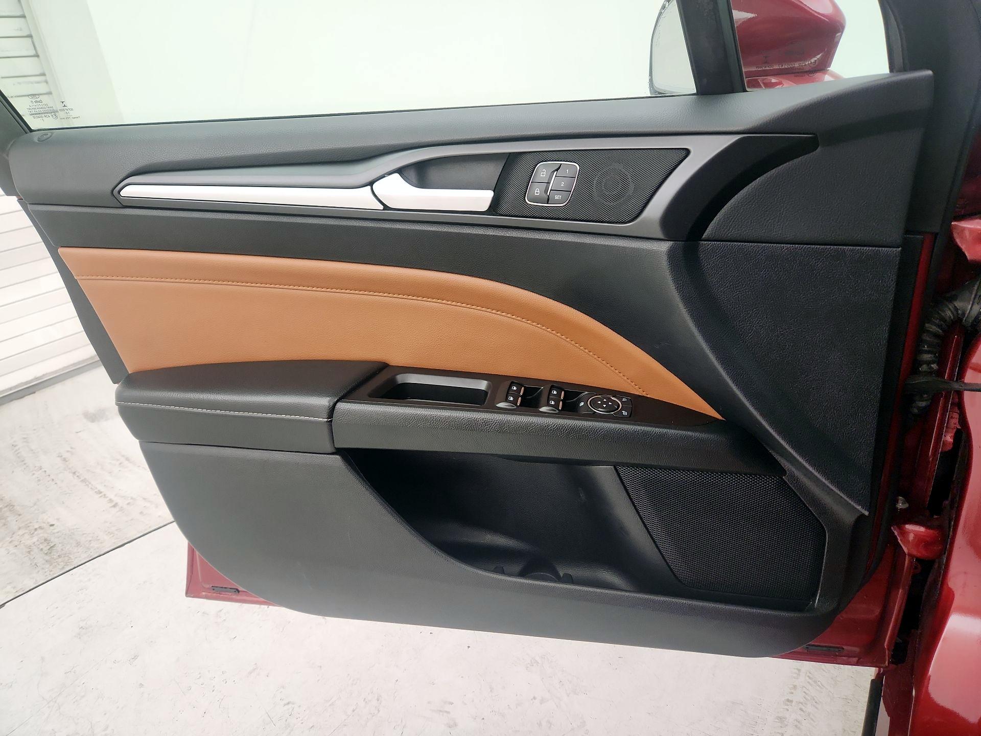 Thumbnail: 2019 Ford Fusion - 12