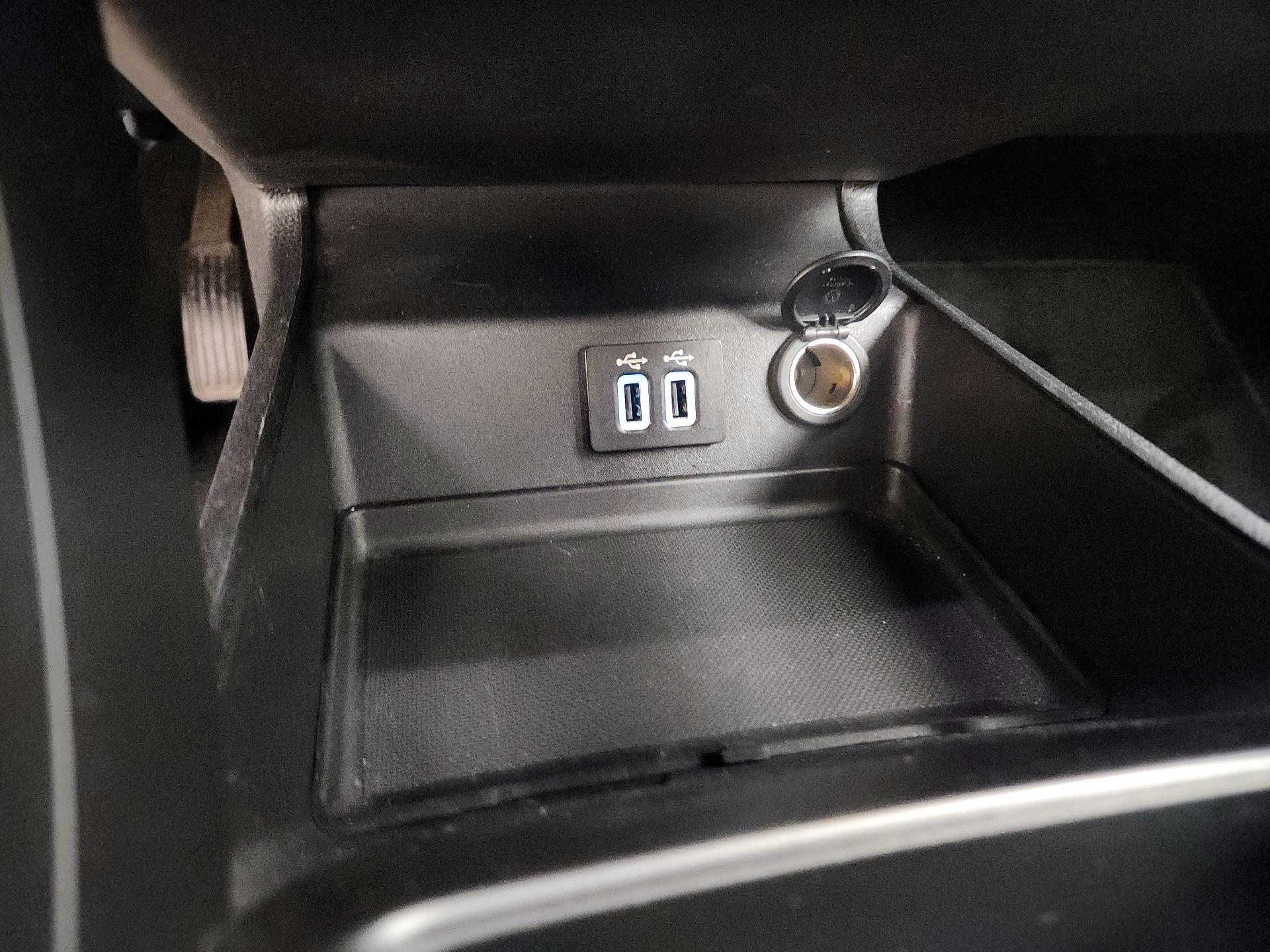 Thumbnail: 2019 Ford Fusion - 19