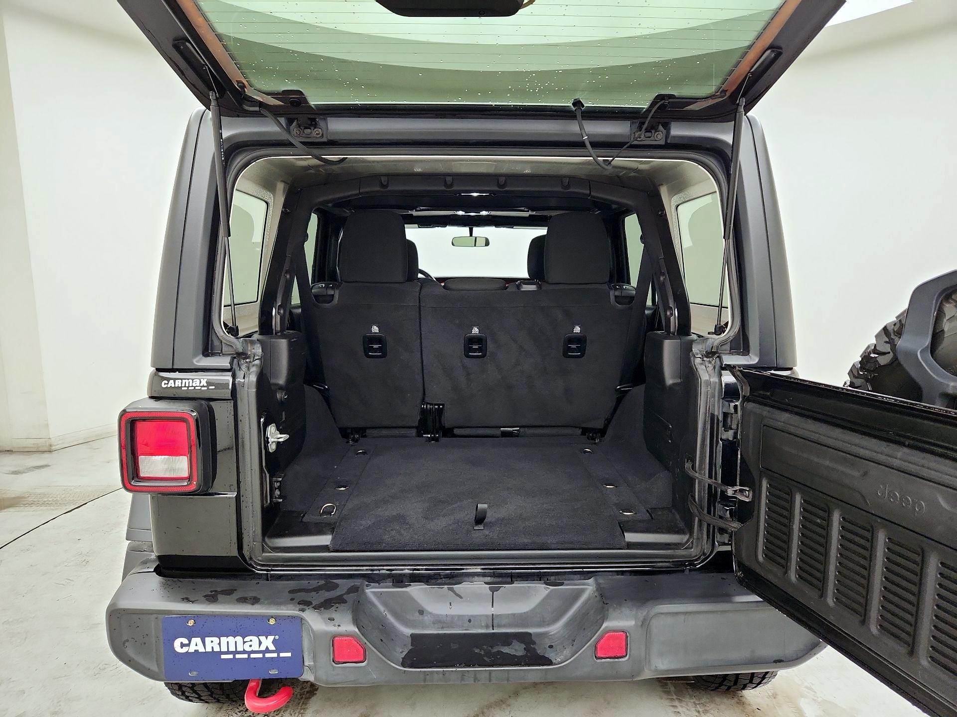 Thumbnail: 2021 Jeep Wrangler - 20