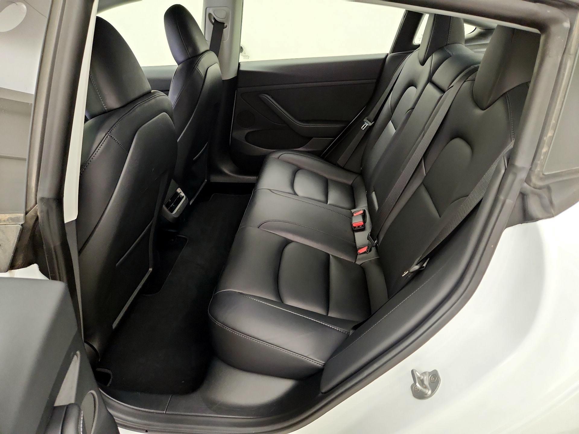 Thumbnail: 2023 Tesla Model 3 - 20