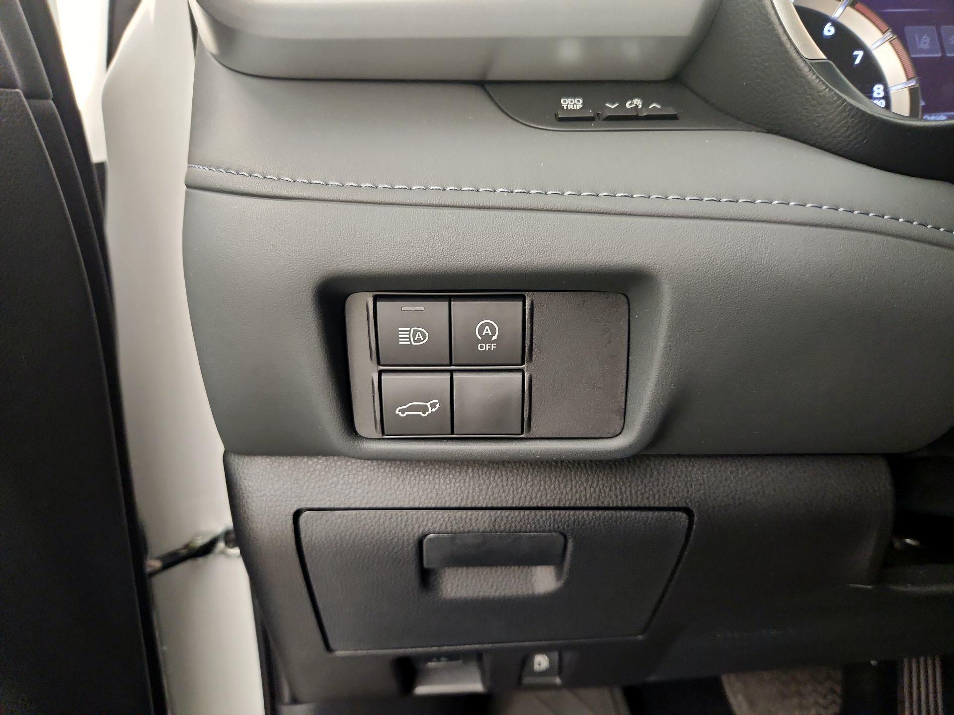 Thumbnail: 2024 Toyota Highlander - 13