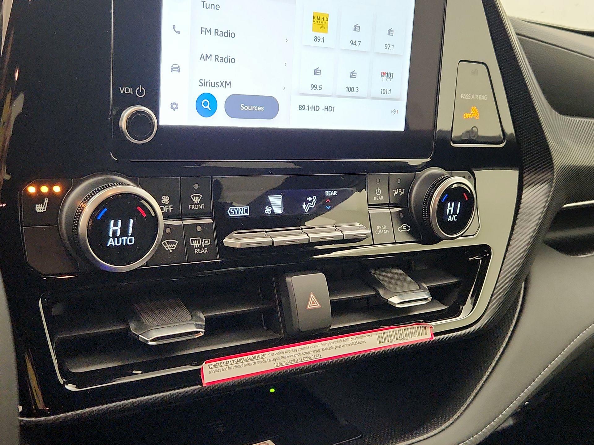 Thumbnail: 2024 Toyota Highlander - 16