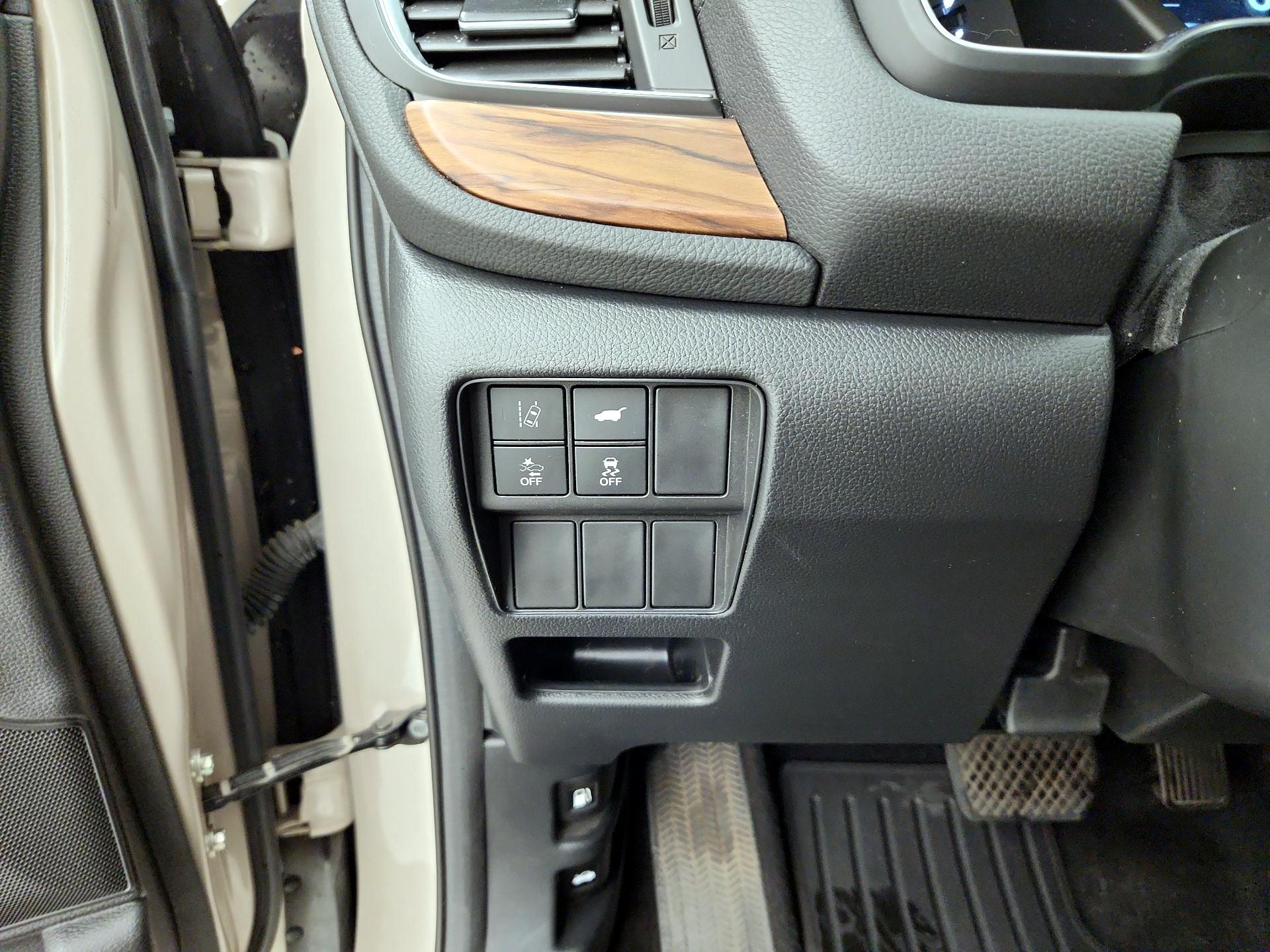 Thumbnail: 2018 Honda CR-V - 13