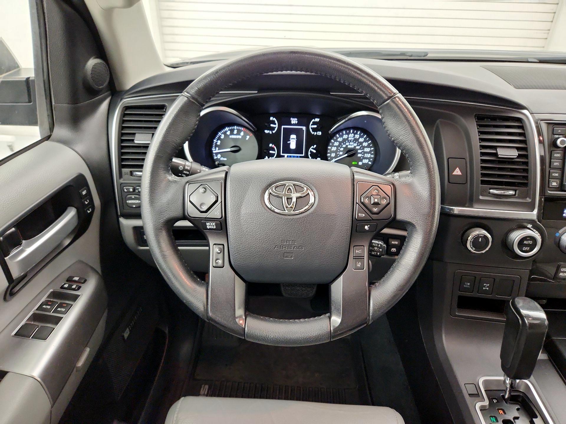 Thumbnail: 2018 Toyota Sequoia - 10