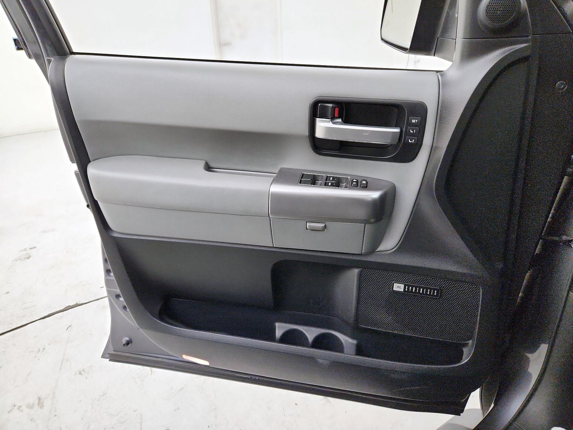Thumbnail: 2018 Toyota Sequoia - 12