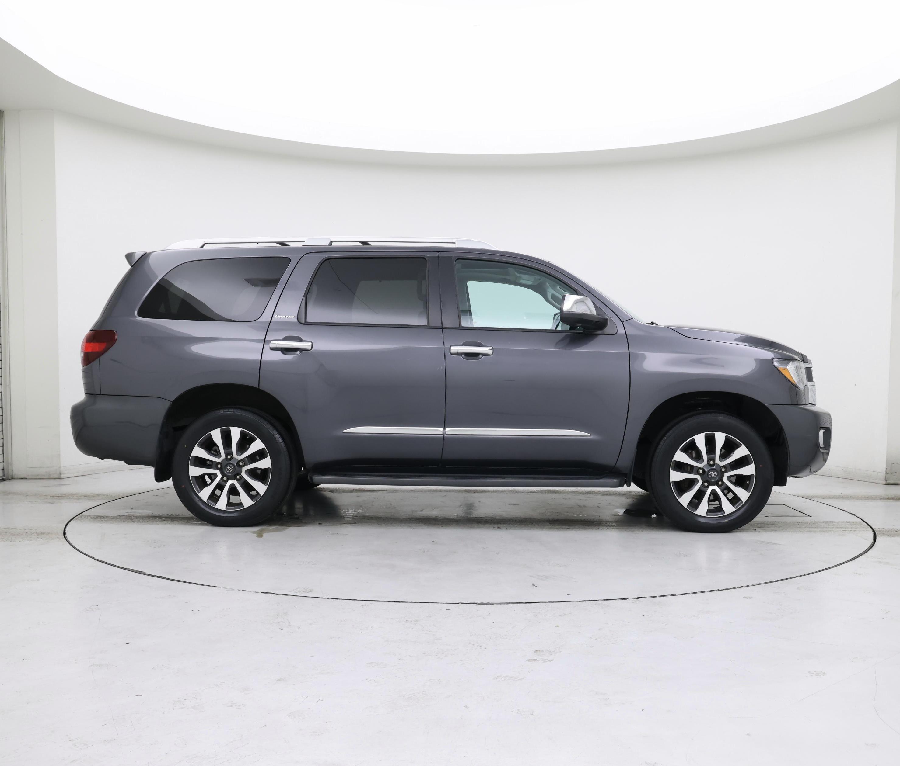 Thumbnail: 2018 Toyota Sequoia - 7