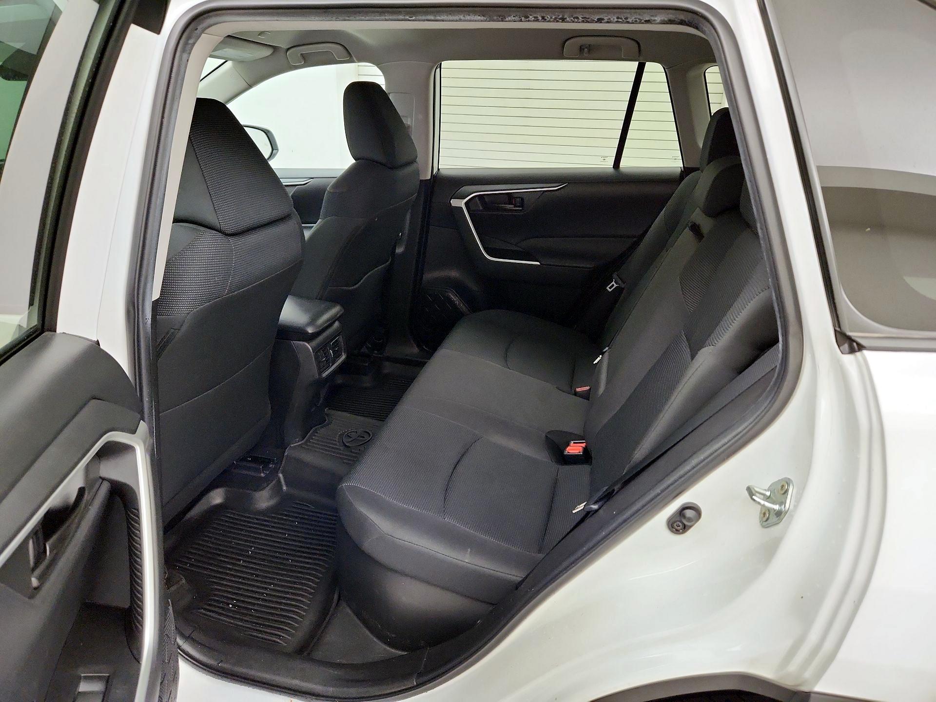 Thumbnail: 2023 Toyota RAV4 - 19