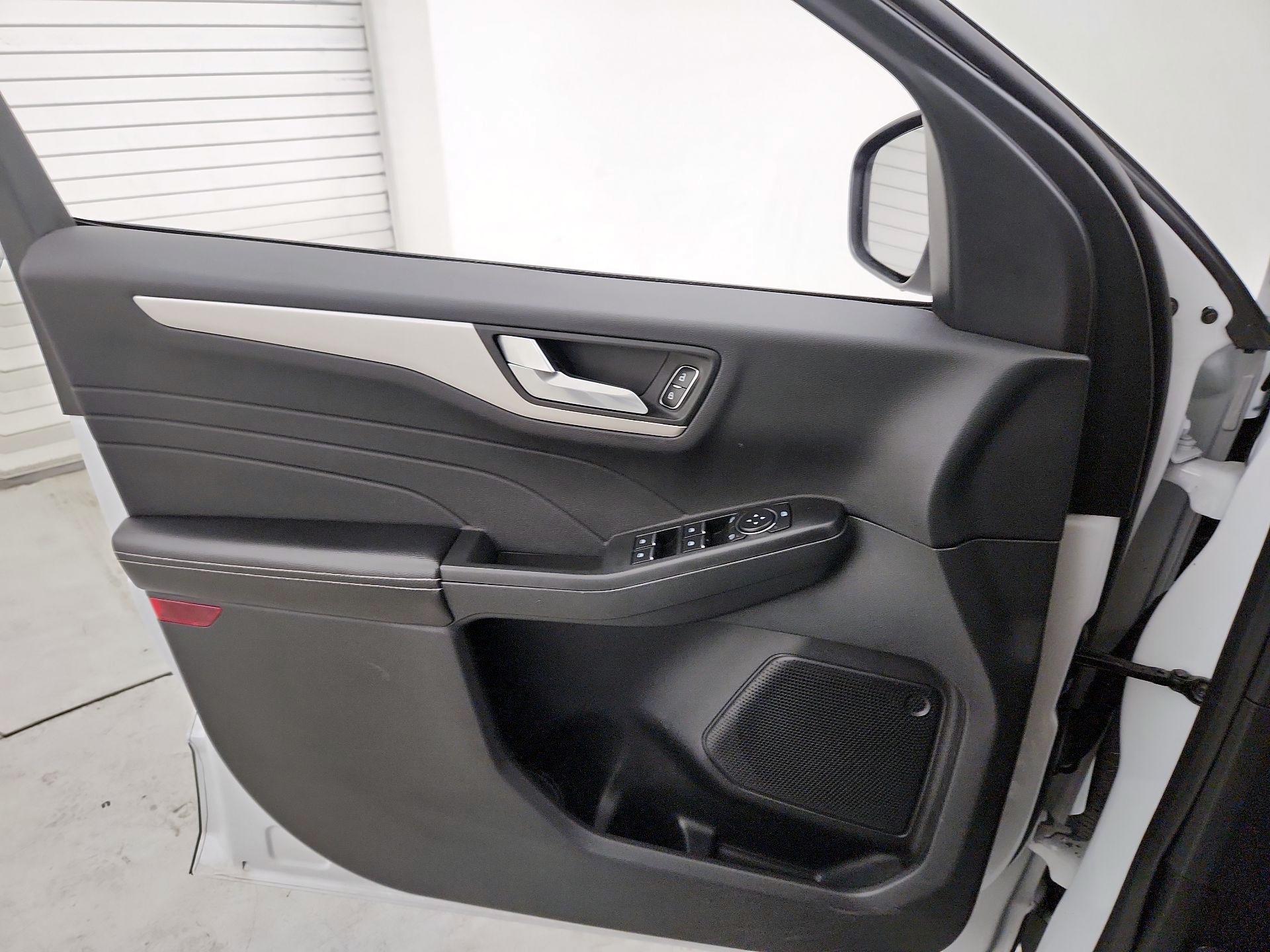 Thumbnail: 2022 Ford Escape - 12