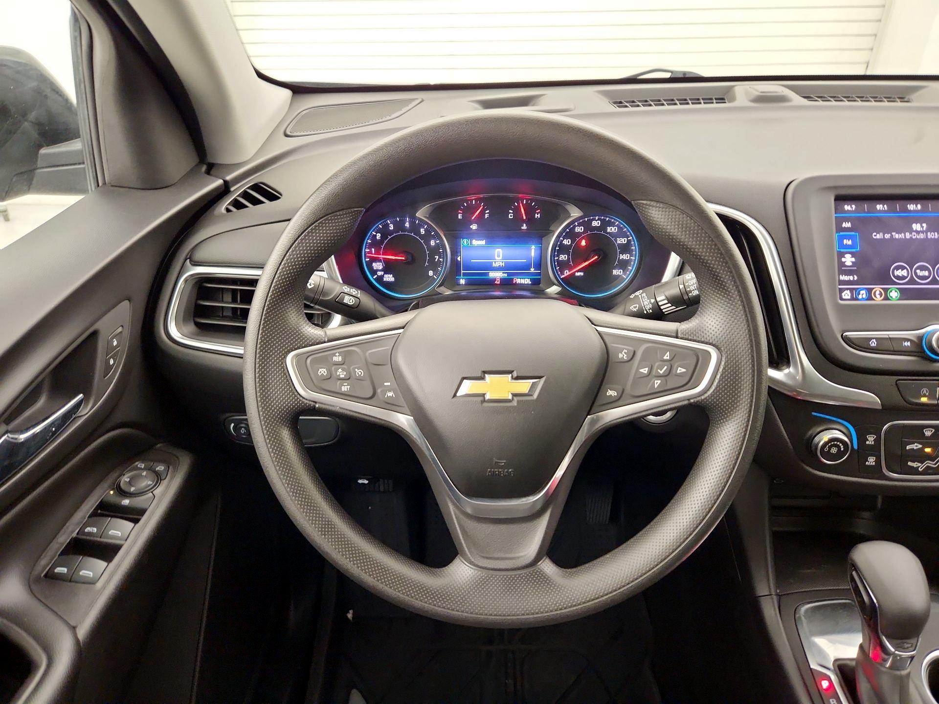 Thumbnail: 2022 Chevrolet Equinox - 10