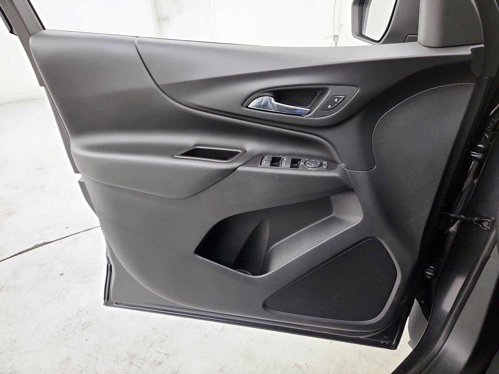 Thumbnail: 2022 Chevrolet Equinox - 12