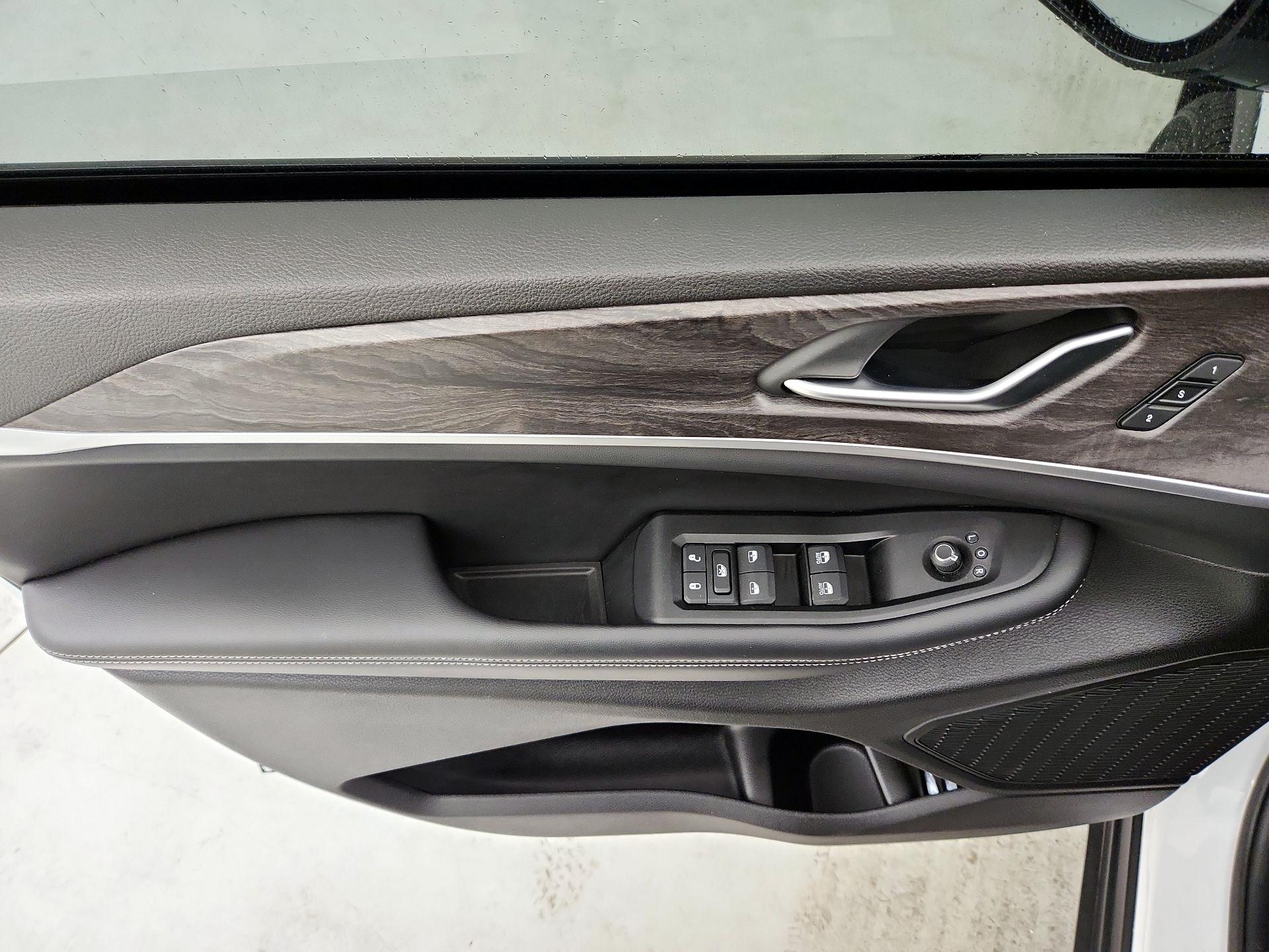 Thumbnail: 2024 Jeep Grand Cherokee - 12