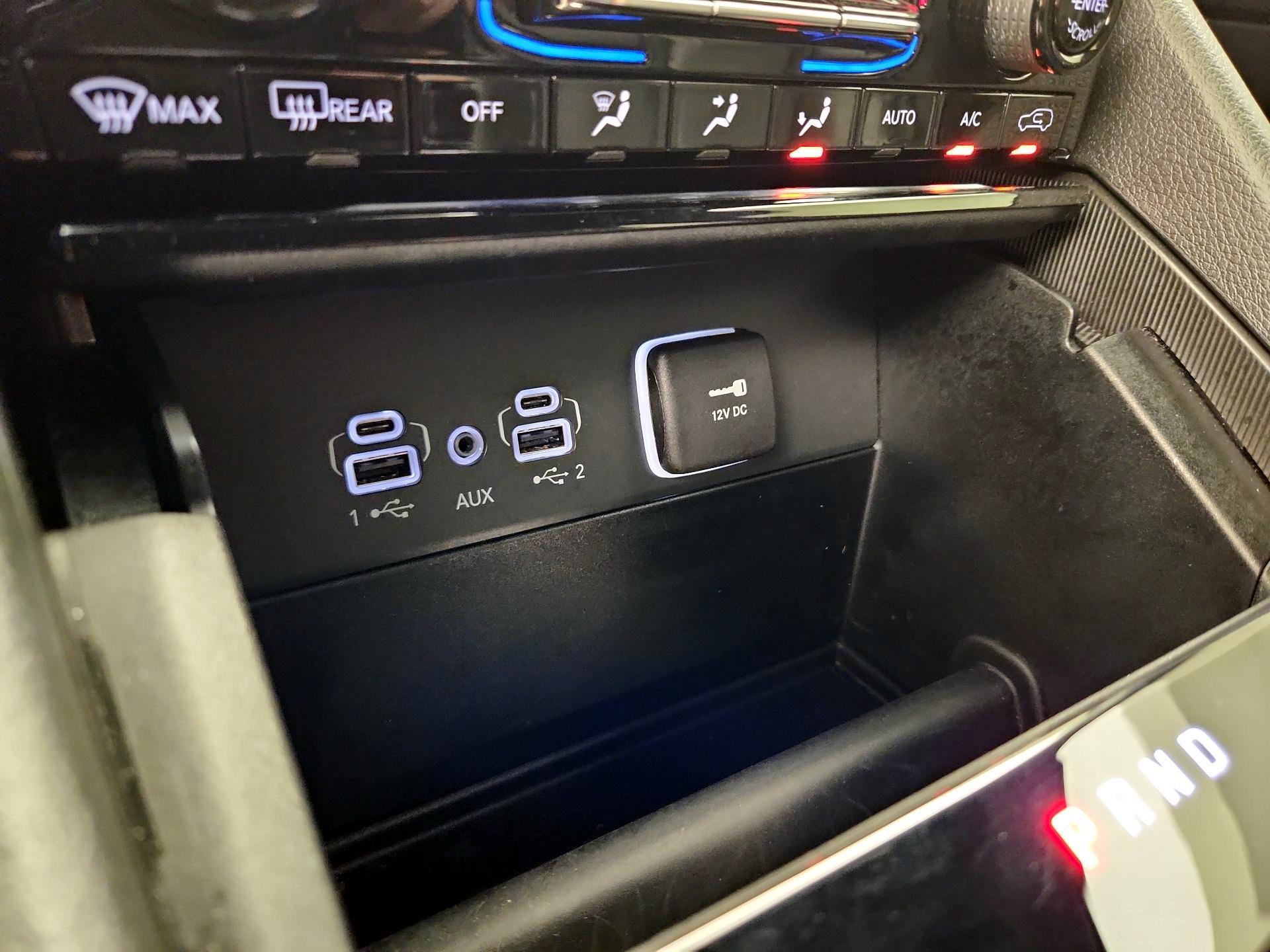 Thumbnail: 2024 Jeep Grand Cherokee - 19