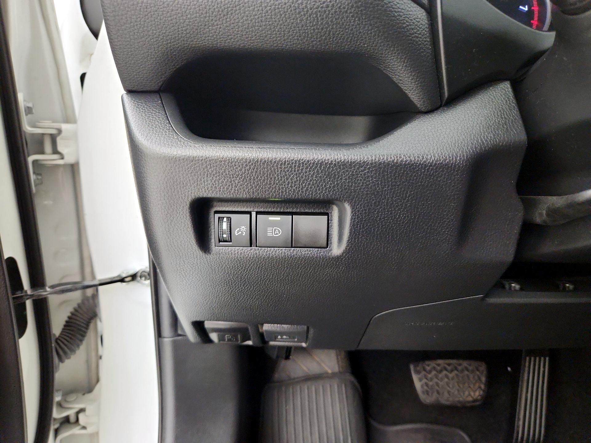 Thumbnail: 2020 Toyota RAV4 - 13