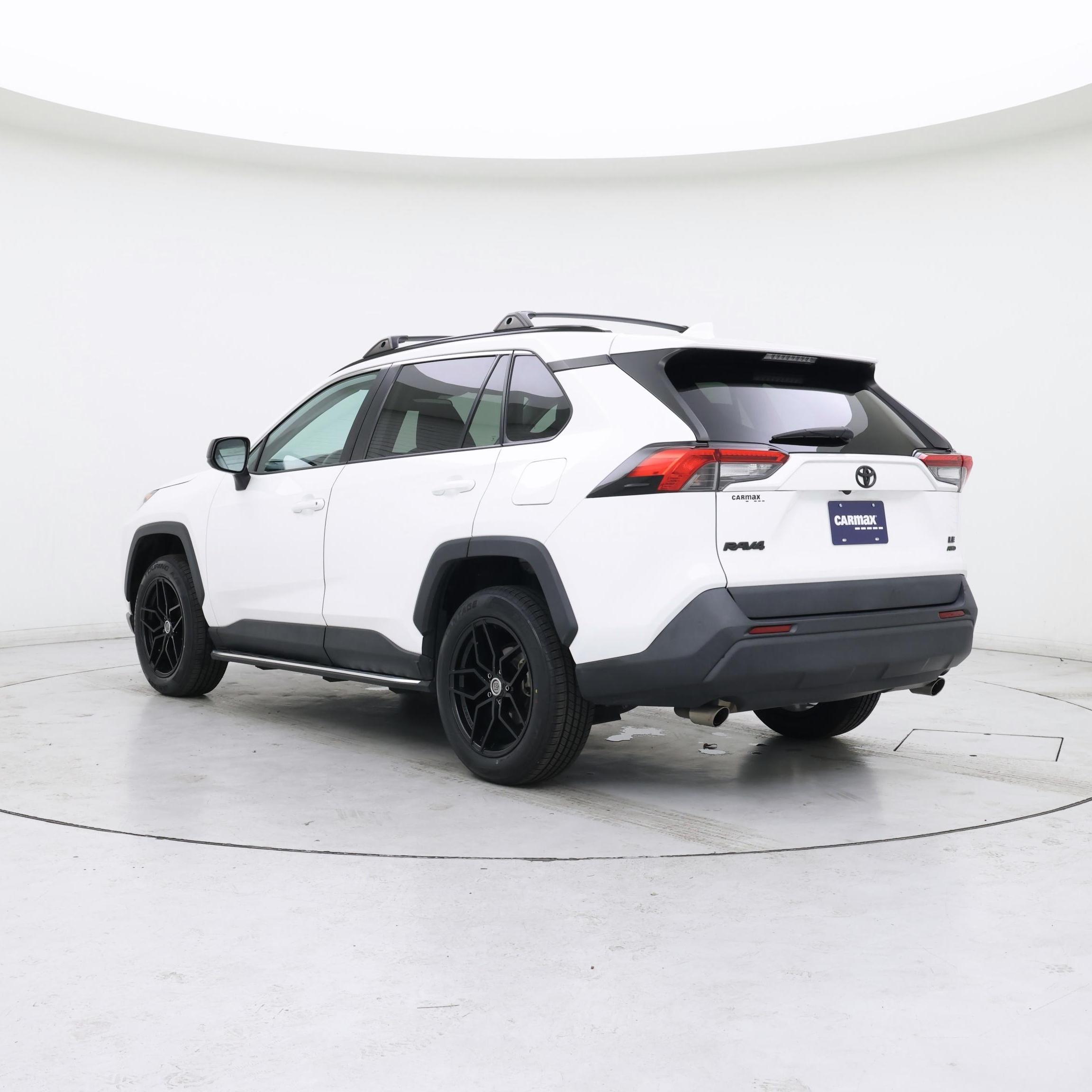 Thumbnail: 2020 Toyota RAV4 - 2