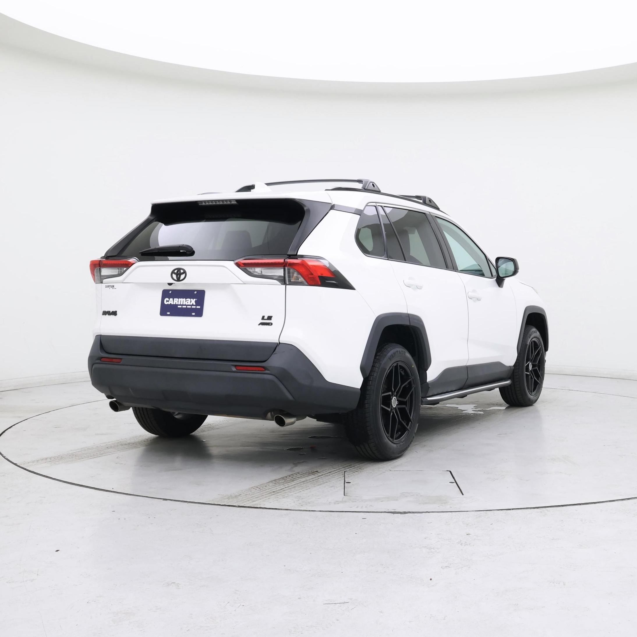 Thumbnail: 2020 Toyota RAV4 - 8