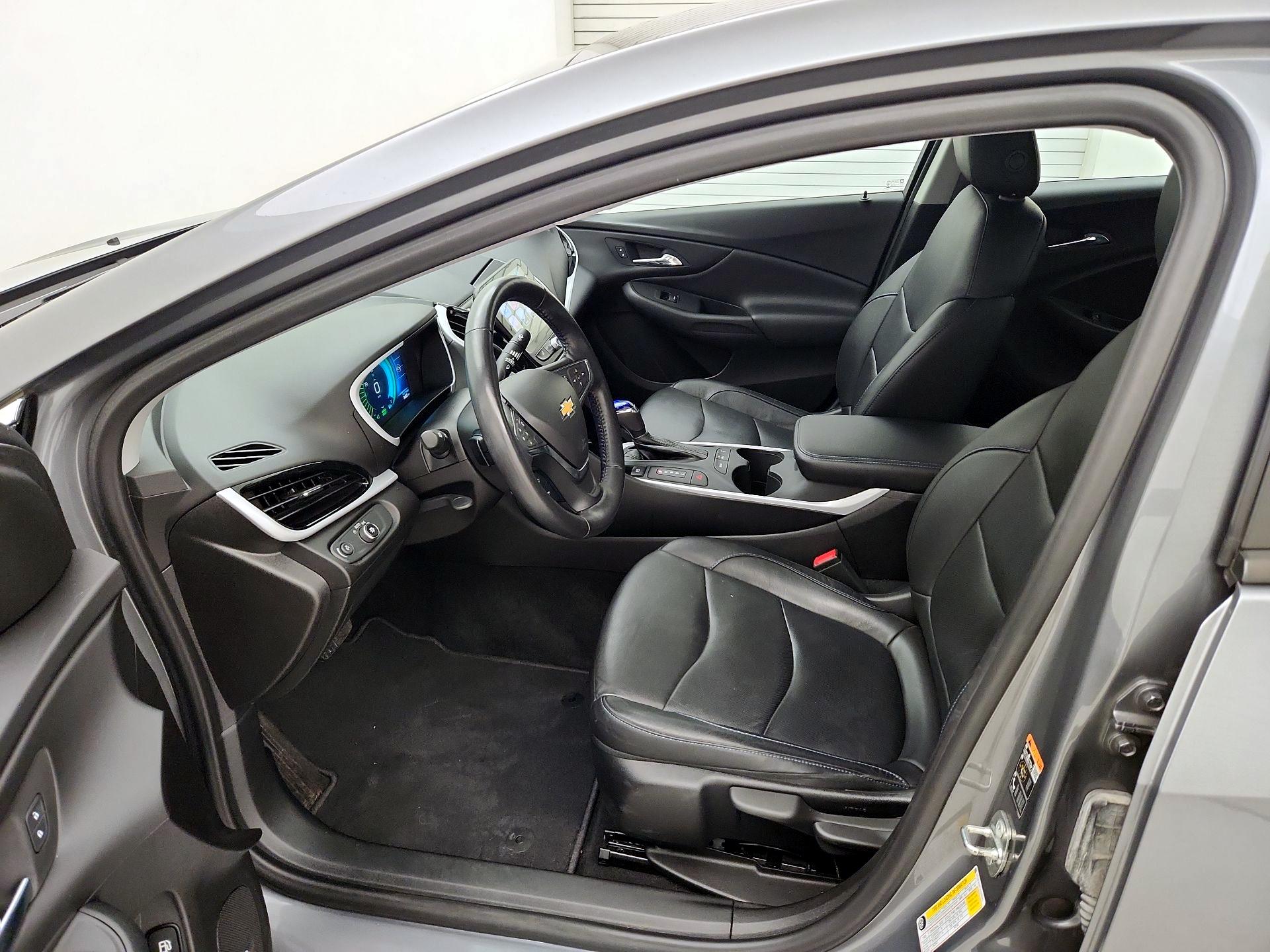 Thumbnail: 2018 Chevrolet Volt - 11