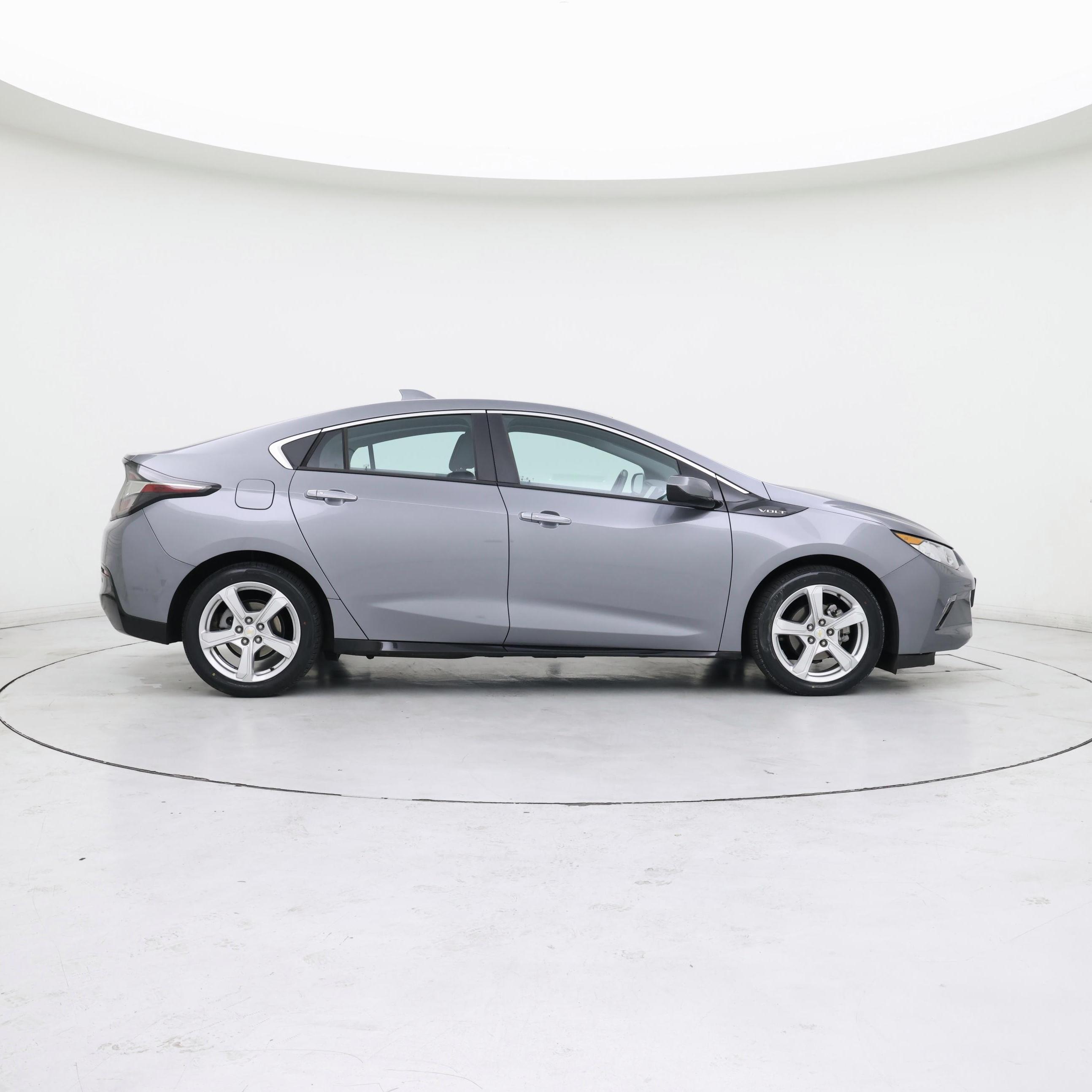 Thumbnail: 2018 Chevrolet Volt - 7