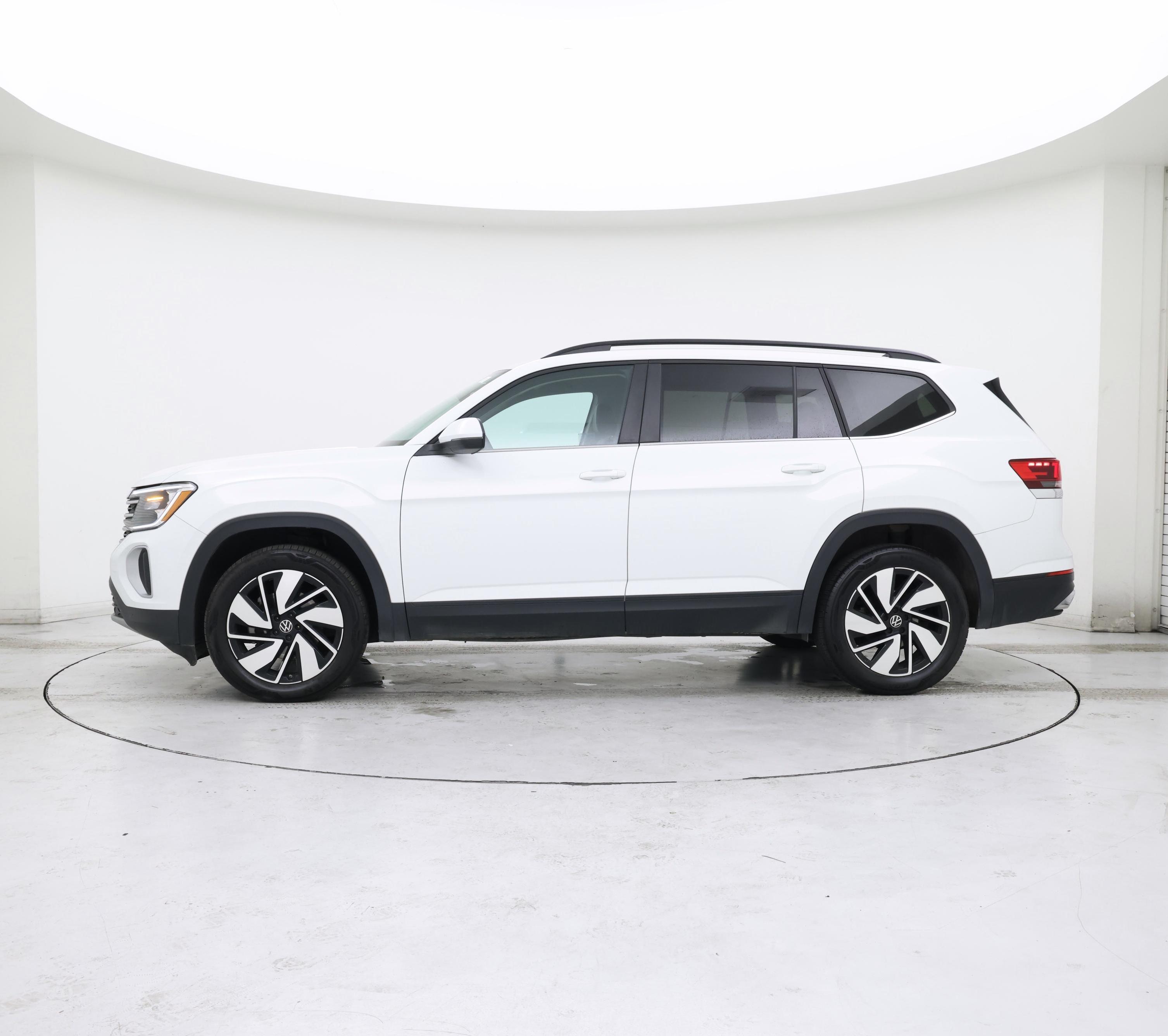 Thumbnail: 2024 Volkswagen Atlas - 3