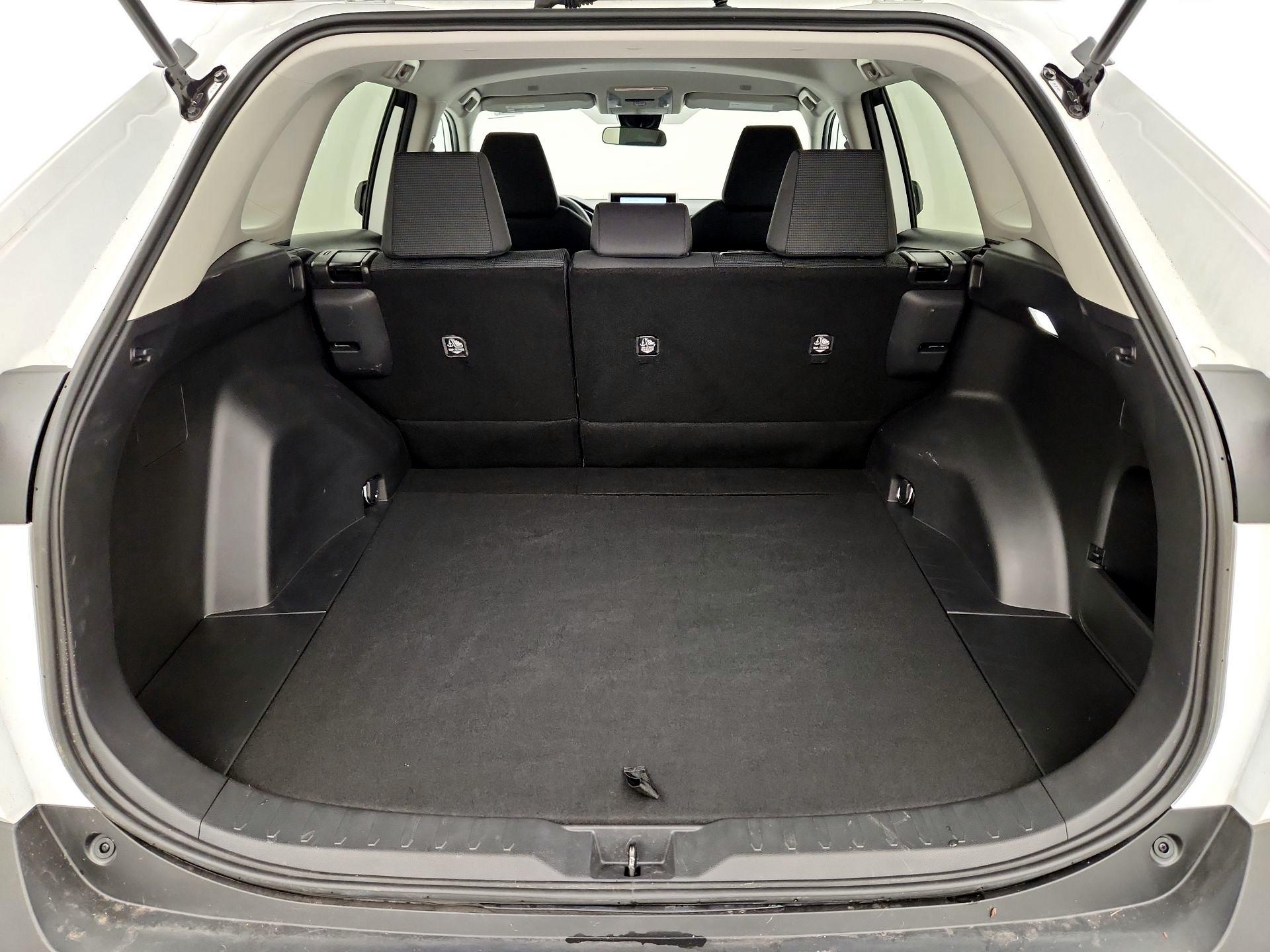 Thumbnail: 2023 Toyota RAV4 - 20